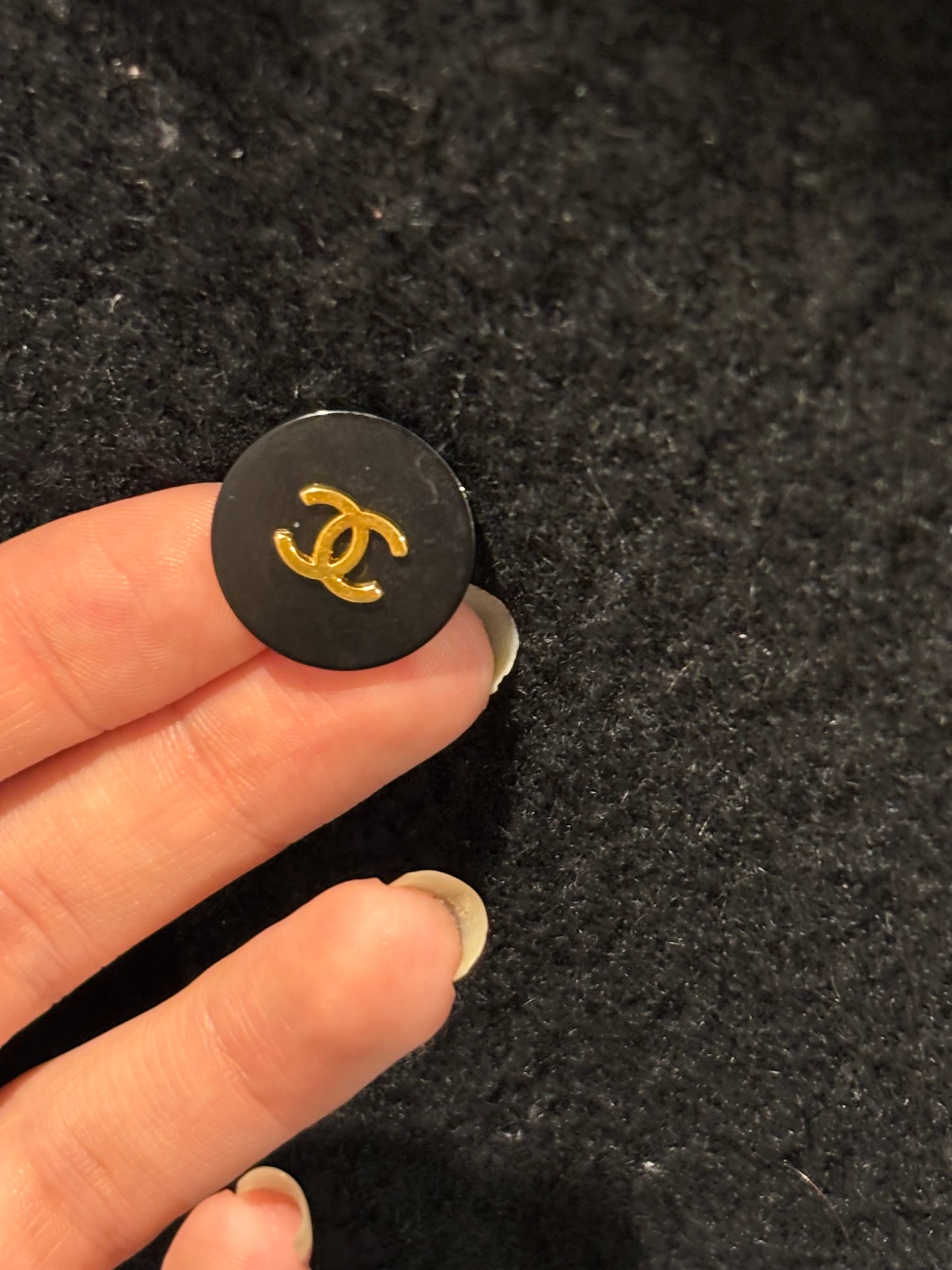 Chanel - Bouclejacket - black with  gold logo bottons - Medinas Wardrobe - EU36