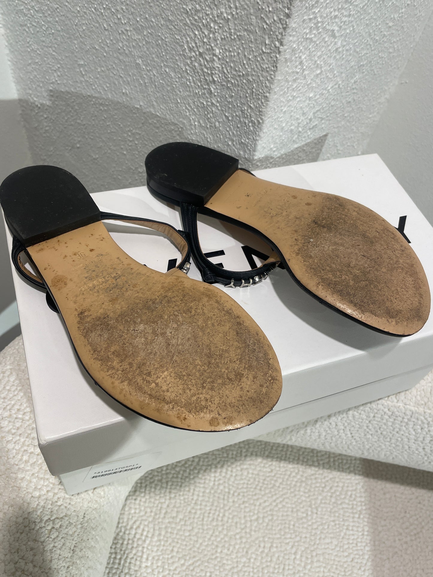 Givenchy sandals  - Elba Flat Thong  - 36