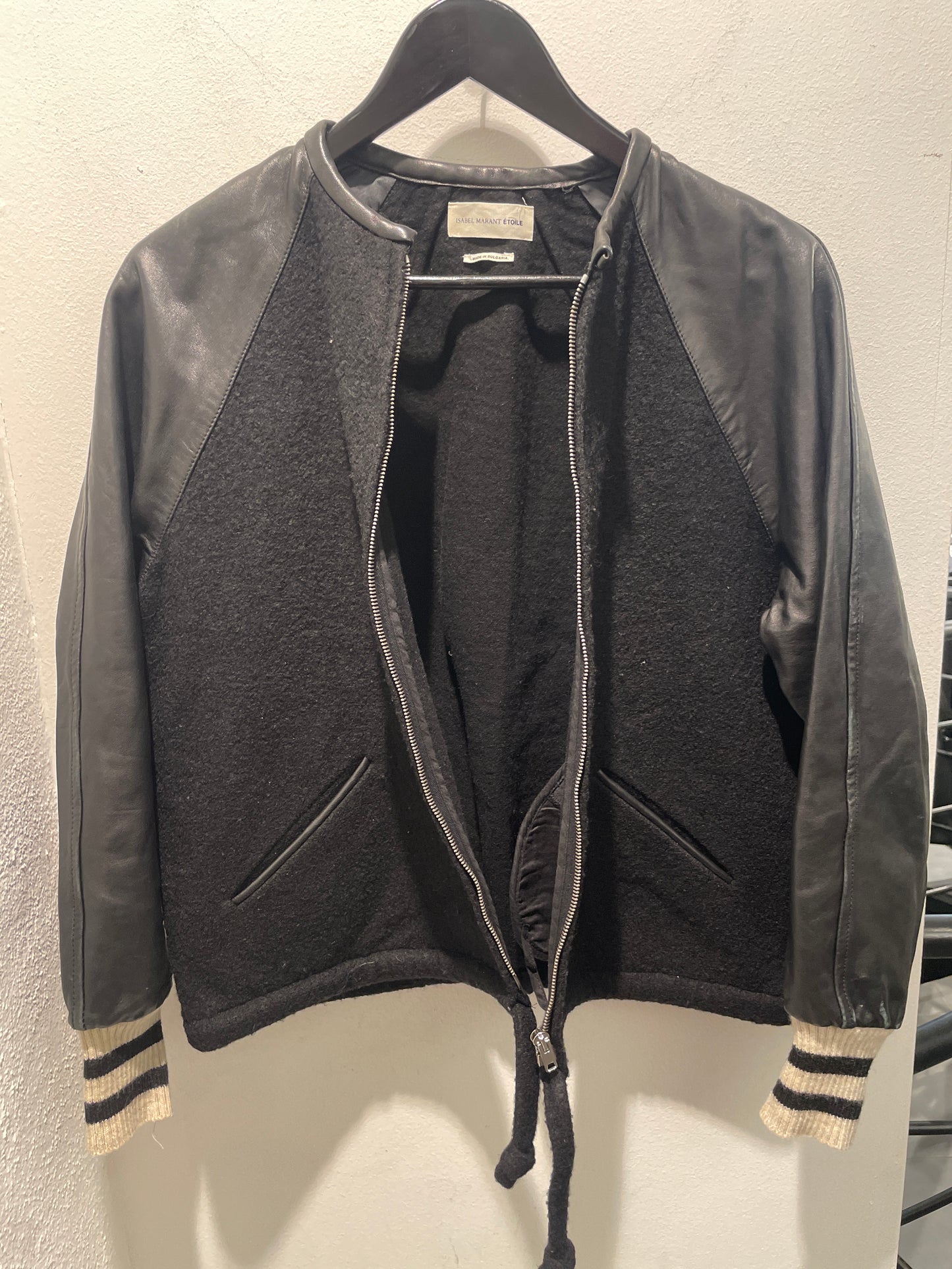 Isabel Marant Étoile Wool Jacket with Leather Sleeves – Black - EU38