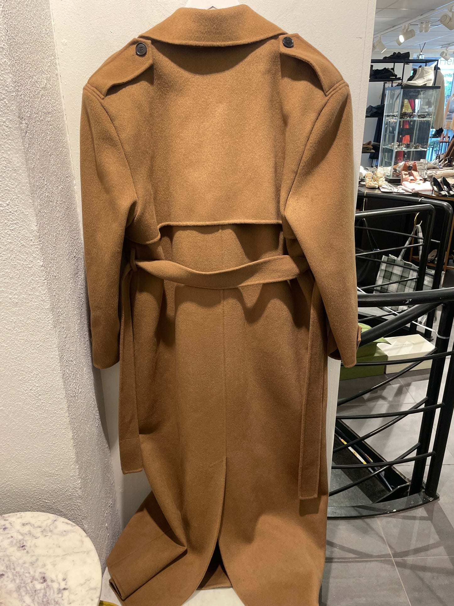 The Frankie Shop - Oversized Coat – One Size / Camel -  Medinas Wardrobe