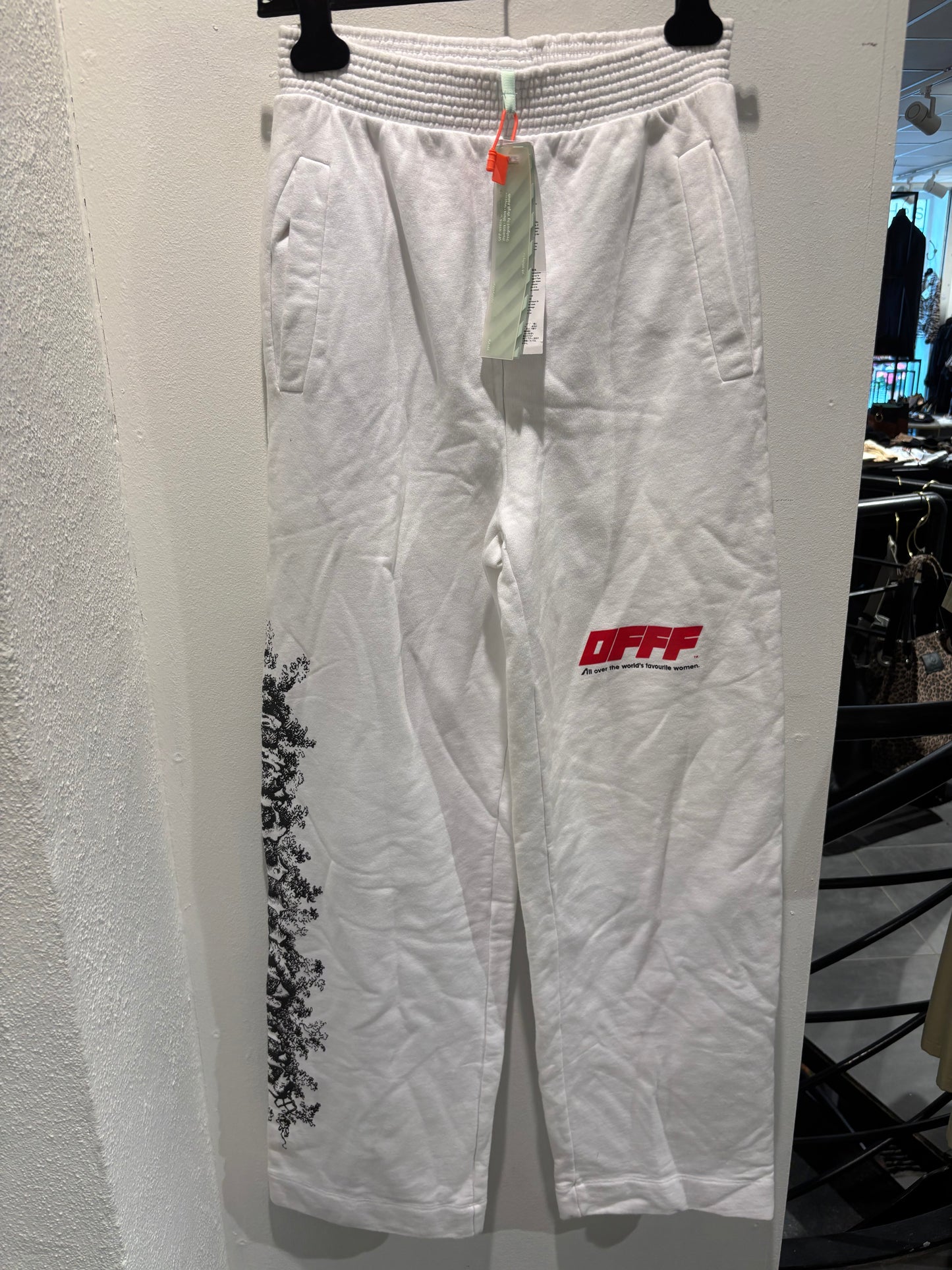 Off-White - Joggers - XS/S - Medinas Wardrobe