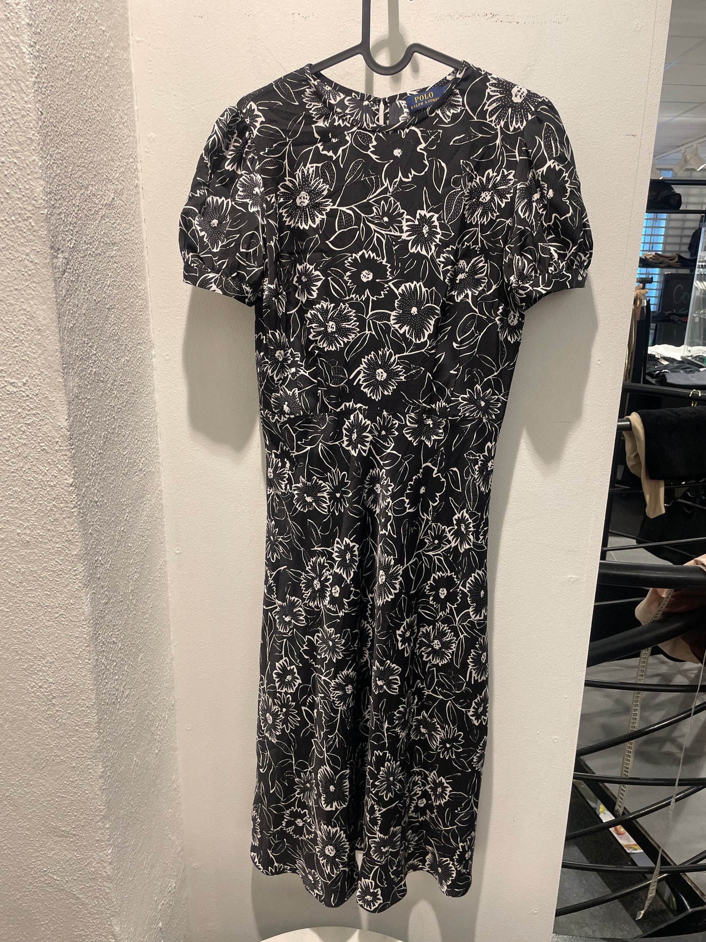 Lauren Ralph Lauren Silk-Feel Satin Floral Midi Dress – US 6 / EU 38