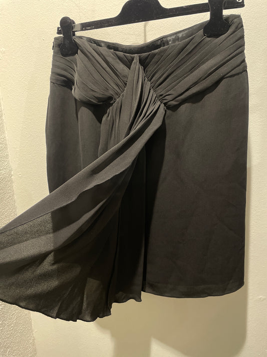 Valentino silk skirt – beautiful details on back - EU40
