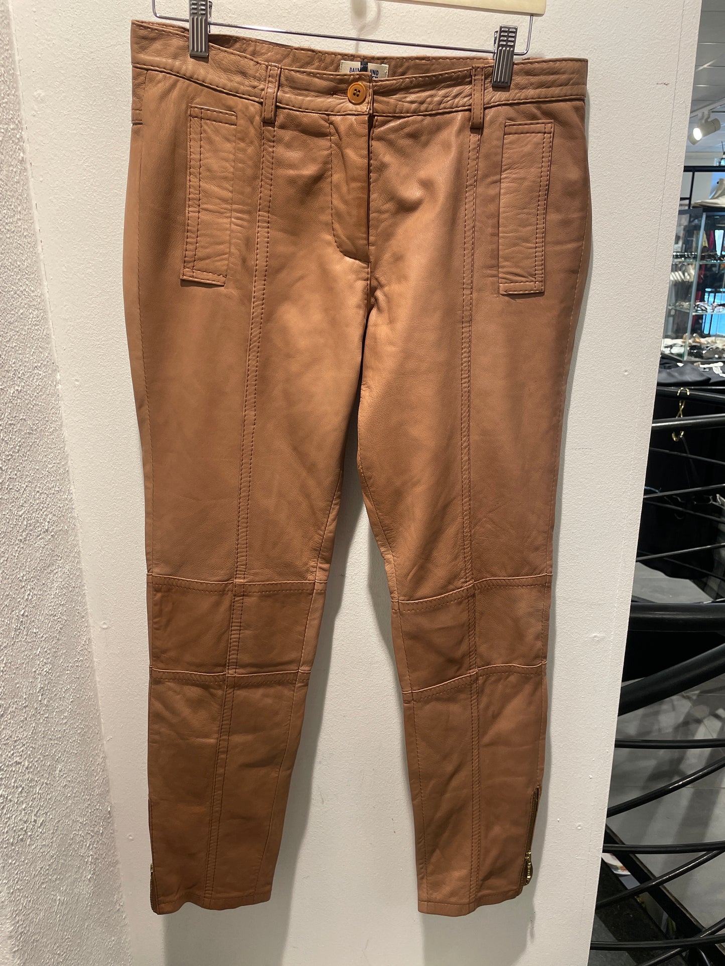 Baum und Pferdgarten - Soft Leather Trousers – Camel - EU40