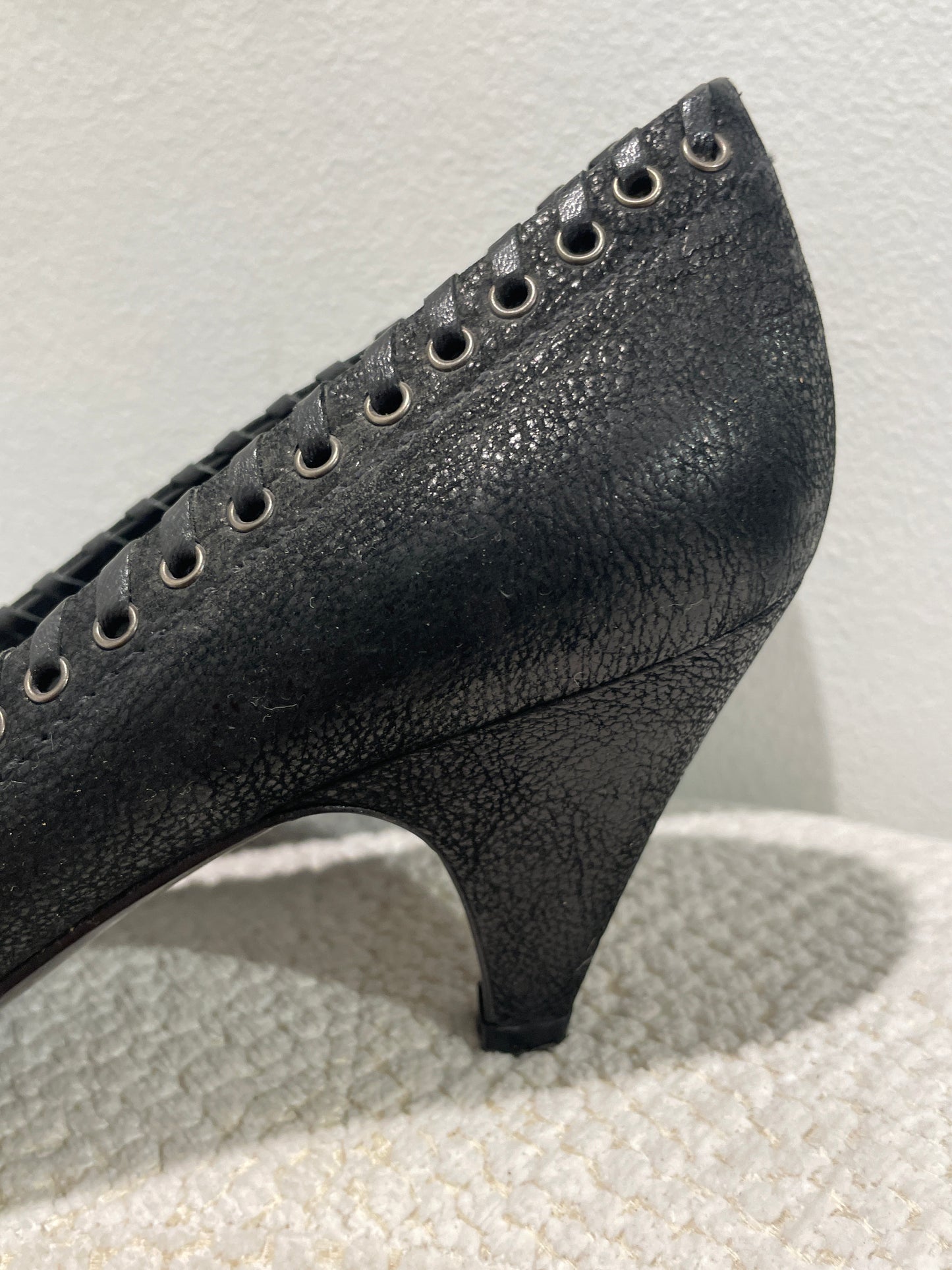 Prada Heels – Black Leather w. croco toe - 37,5
