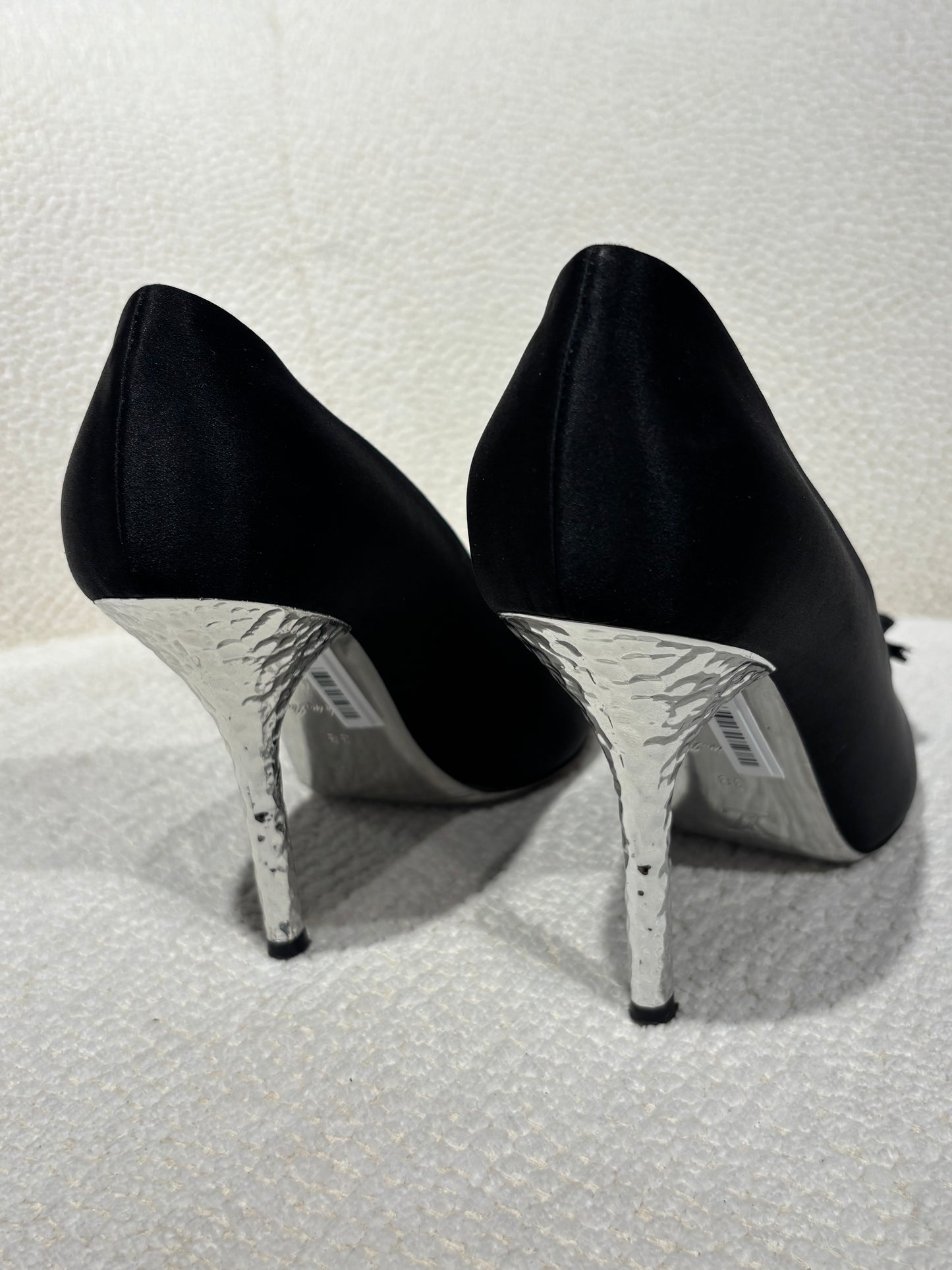 Louis Vuitton Heels – Metallic Heel & Satin with LV Logo - EU 38