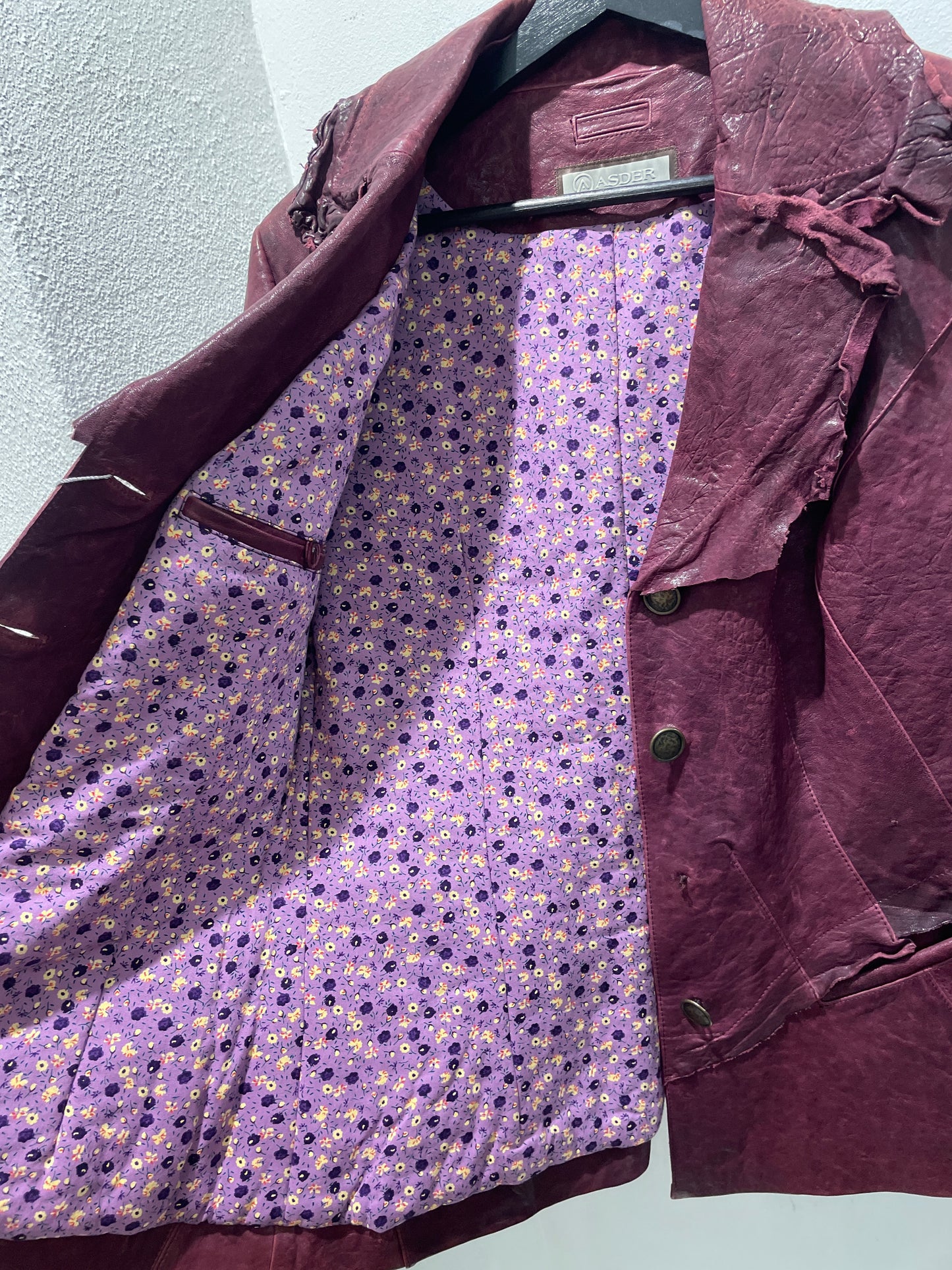 High-End Vintage-Look Distressed Burgundy Leather Blazer - XL