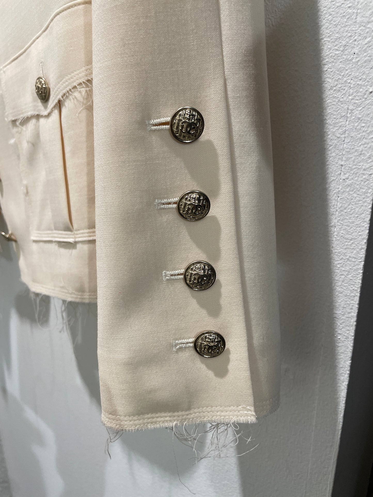Chanel Jacket – Wool & Frayed Edges in Ecru - EU 36