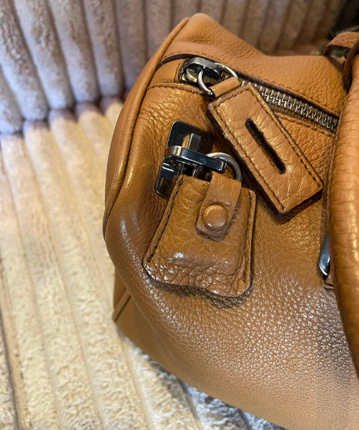 Prada taske