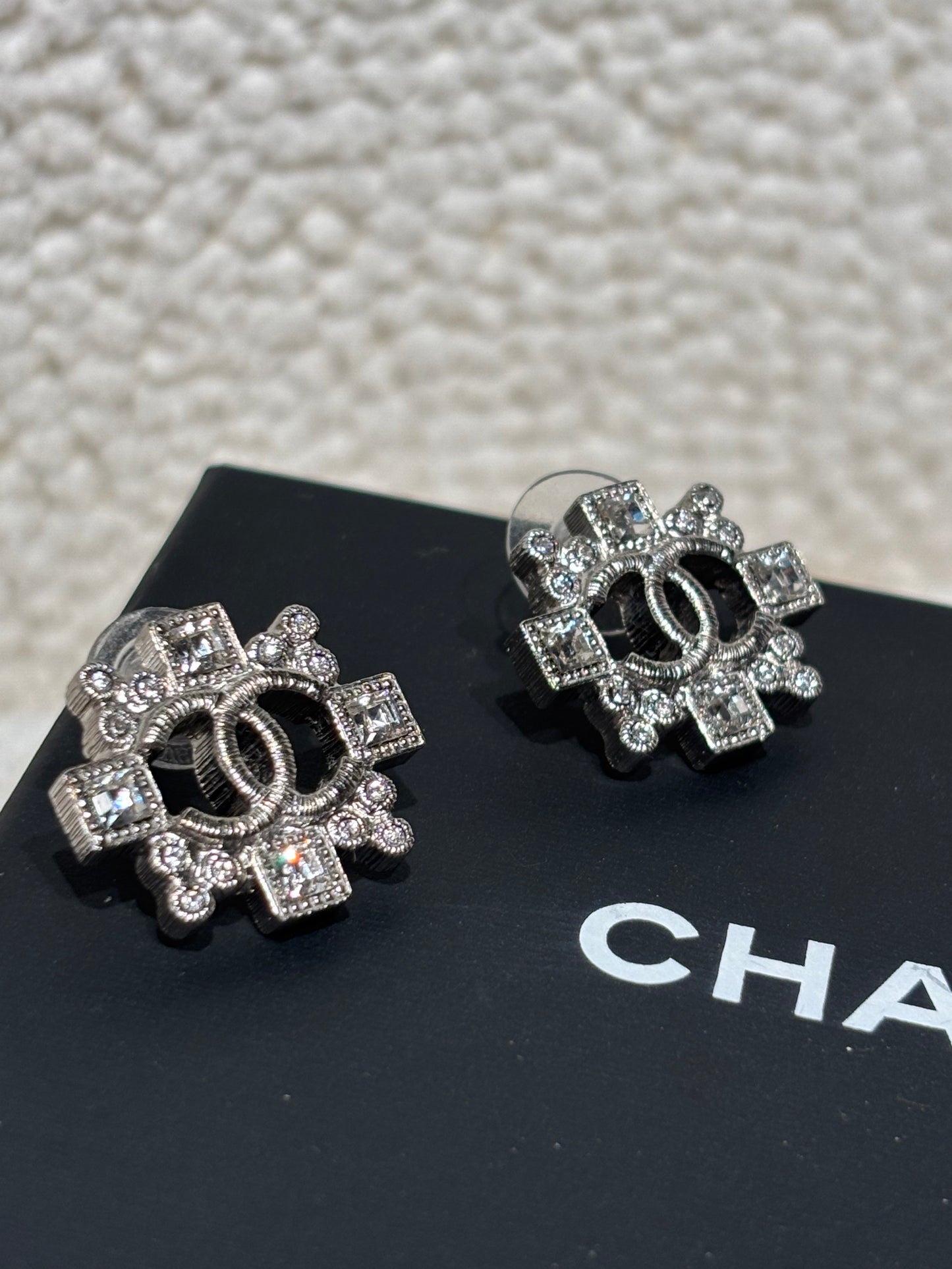 Chanel Earrings - Unique CC in Silver