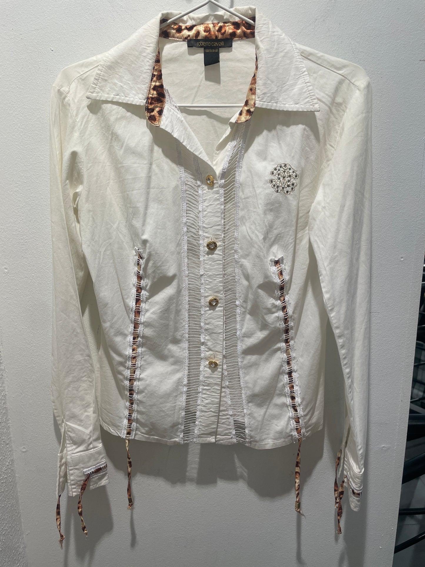 Roberto Cavalli shirt – Exclusive white vintage lace-up shirt with rhinestone logo - M