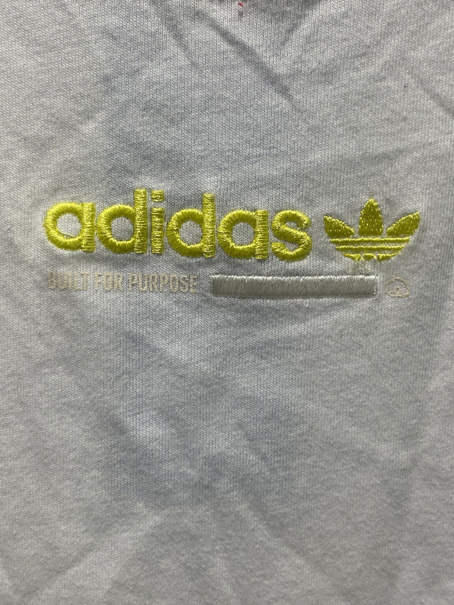 Adidas - Kaval T-shirt - White w. yellow - Medinas Wardrobe - EU34