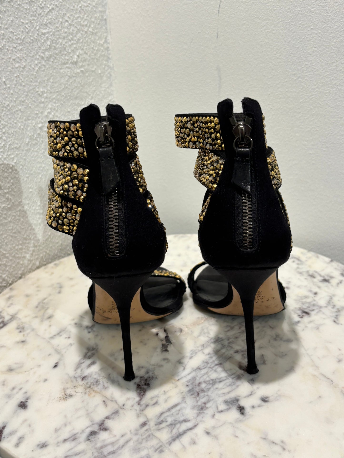 Casadei - heels - black w.gold - 39,5 - Medinas Wardrobe