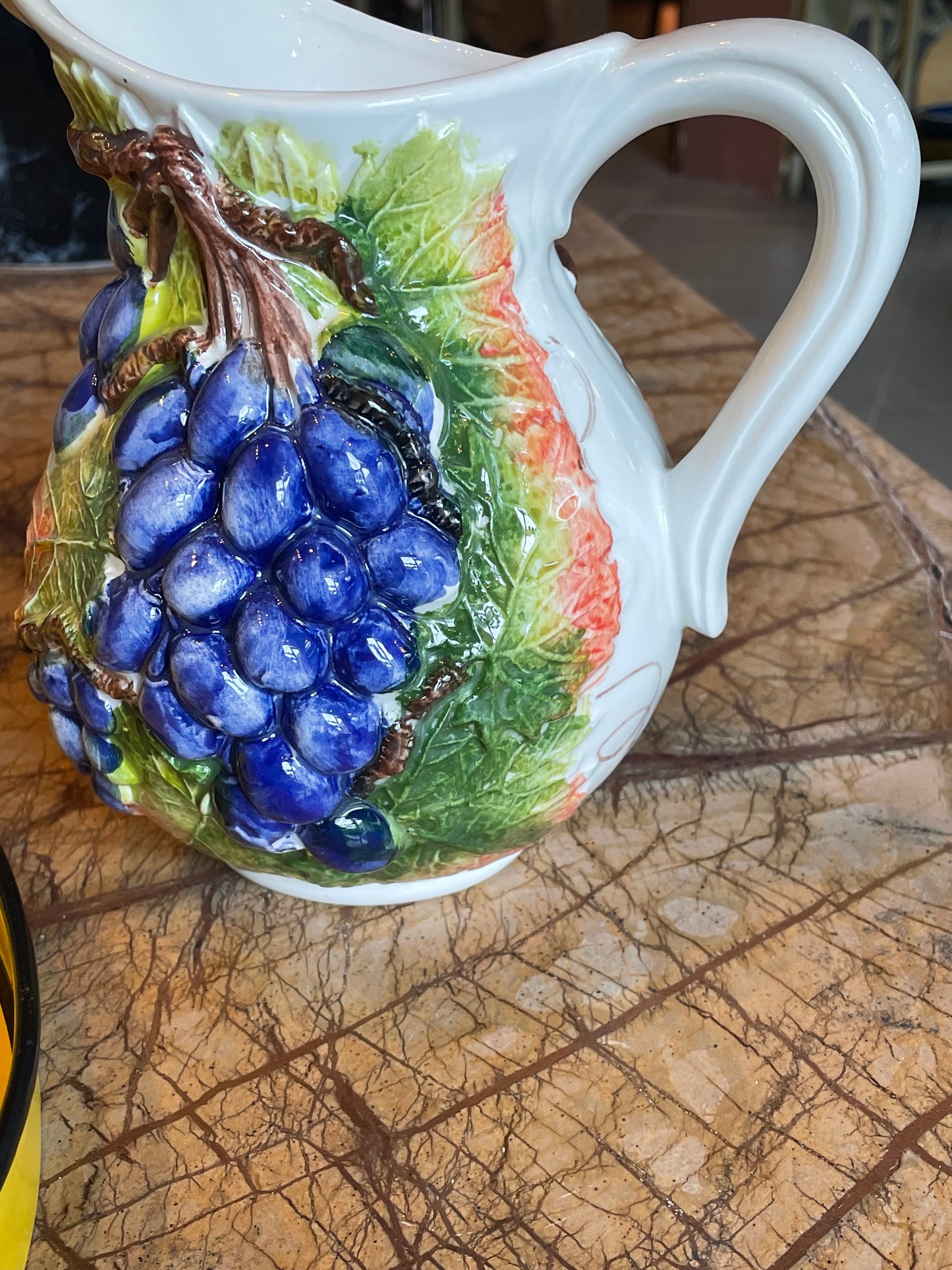 Kande med lilla druer - Italiensk porcelæn