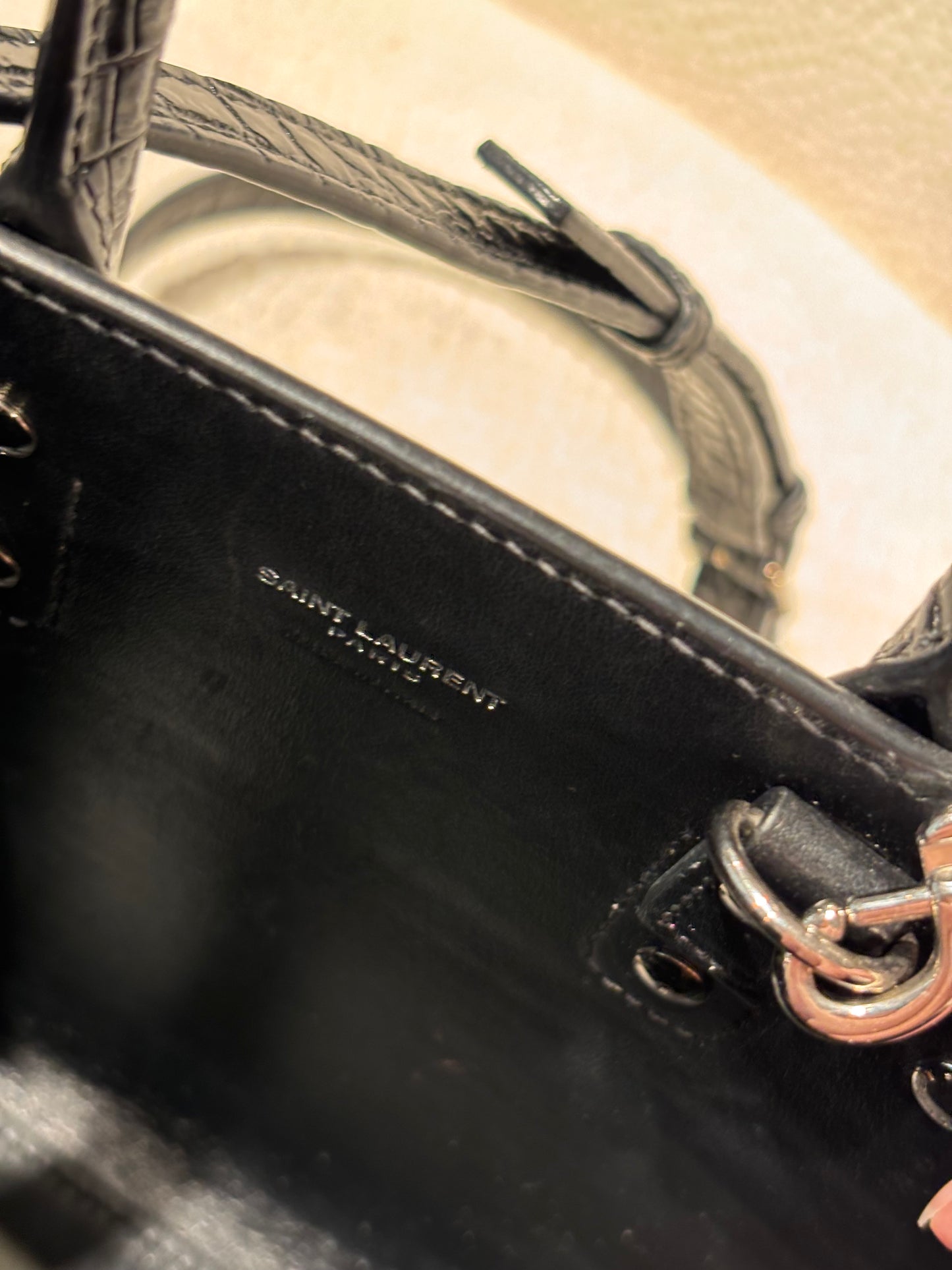 Saint Laurent Bag – Alligator-Embossed Leather - Black