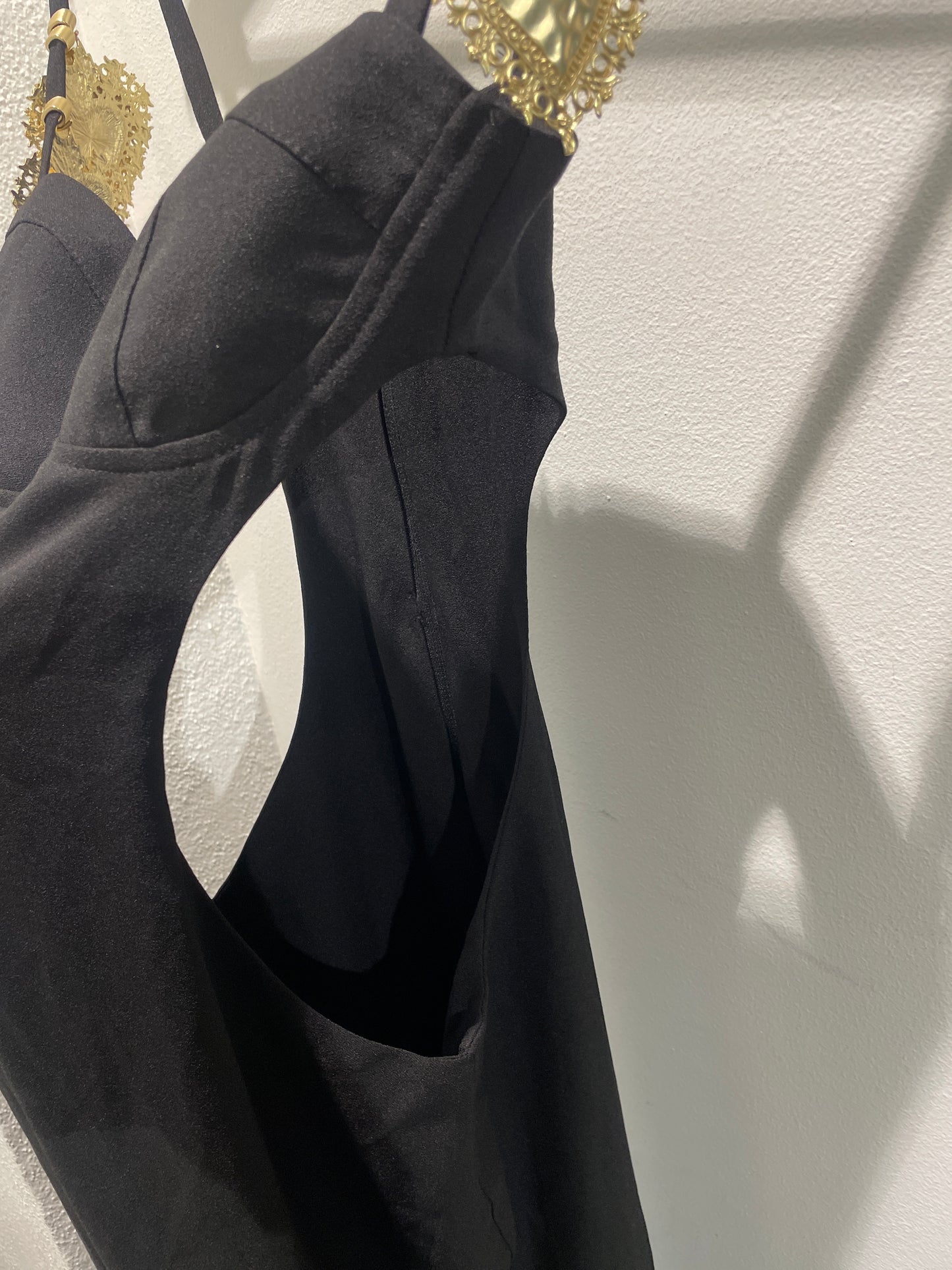 The Dolls House - Long black dress w. gold hearts - XS /S - Medinas Wardrobe