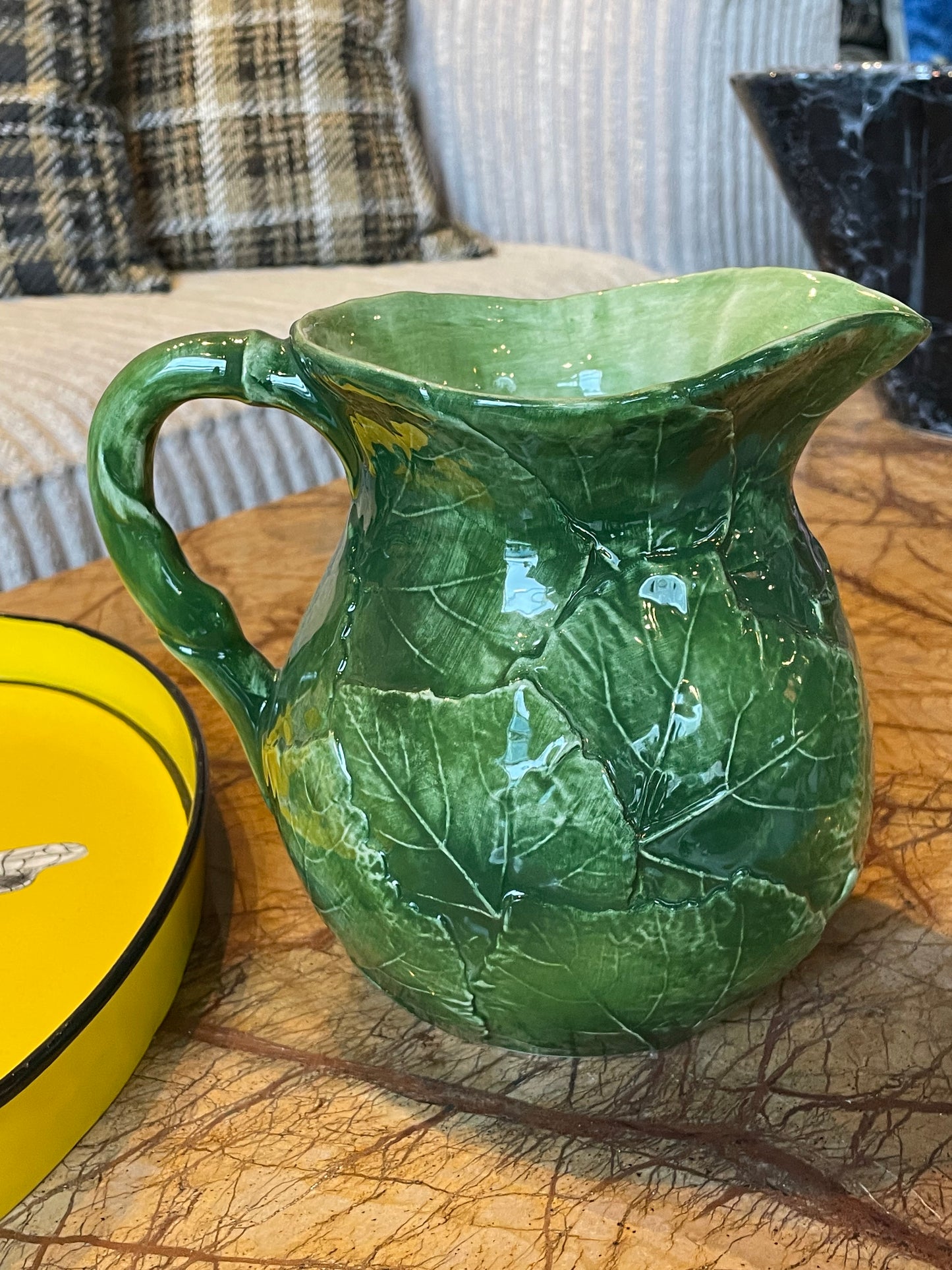 Kande af vinblade- Italiensk porcelæn