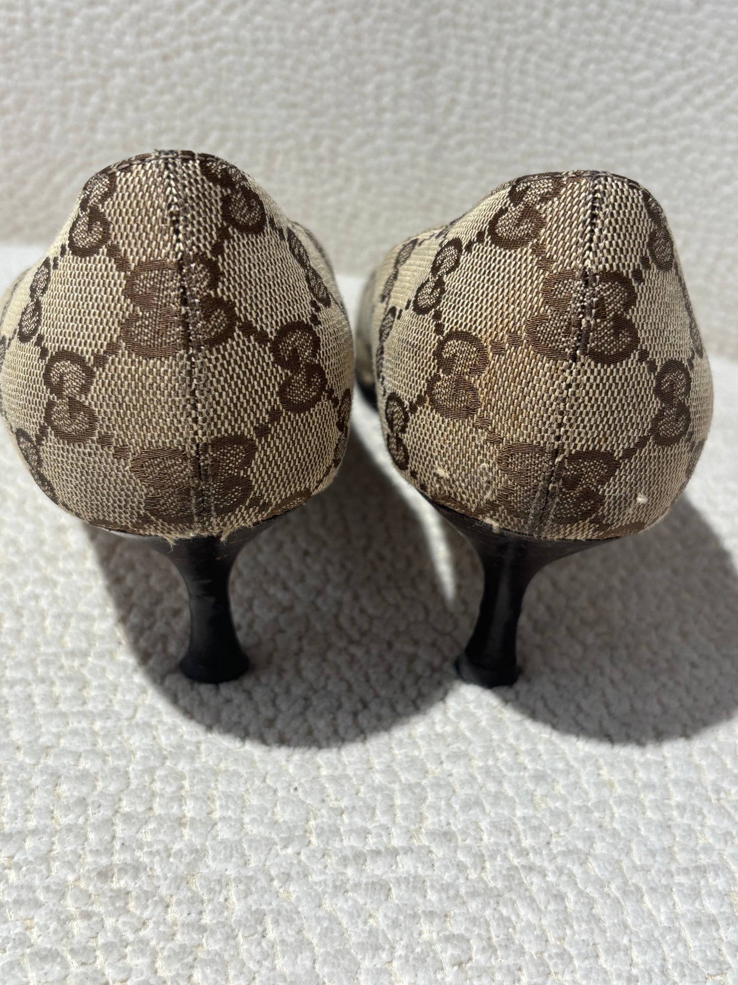 Gucci Kitten Heels - Beige Monogram & Brown Logo - EU 38.5C