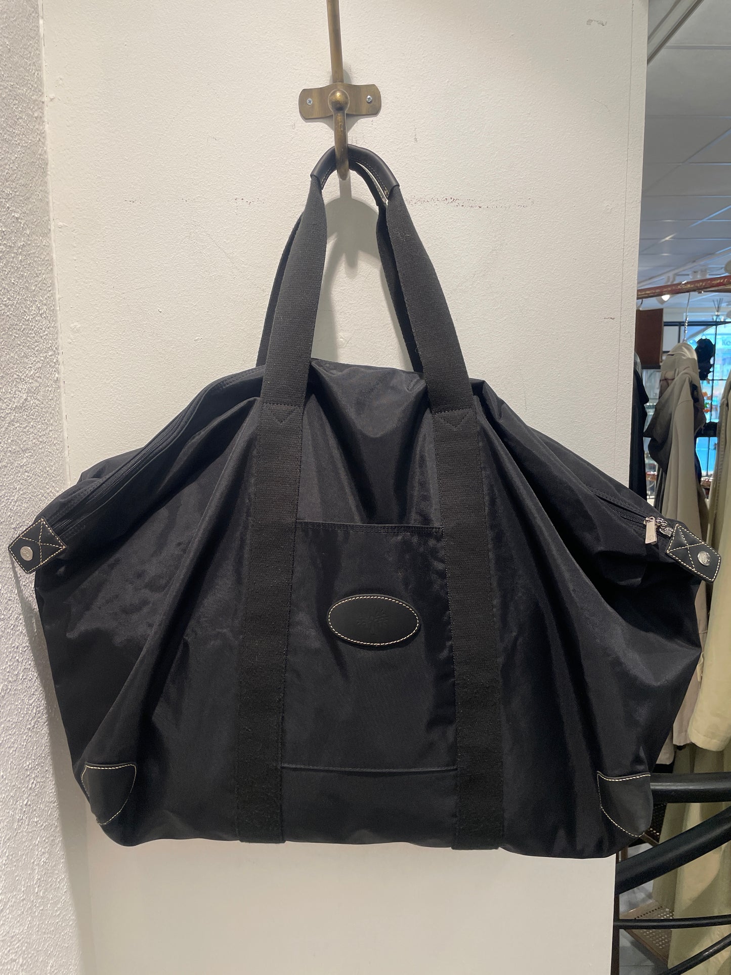Classic Mulberry Clipper Travel Bag – Black Fabric with Leather Details