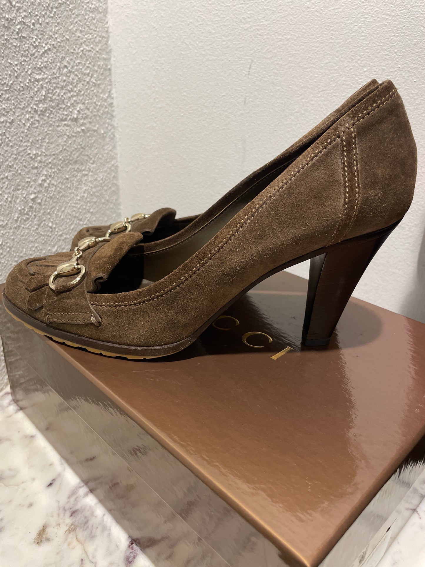 Gucci Vintage Horsebit Suede Pumps – Size EU 40C / Dark Brown