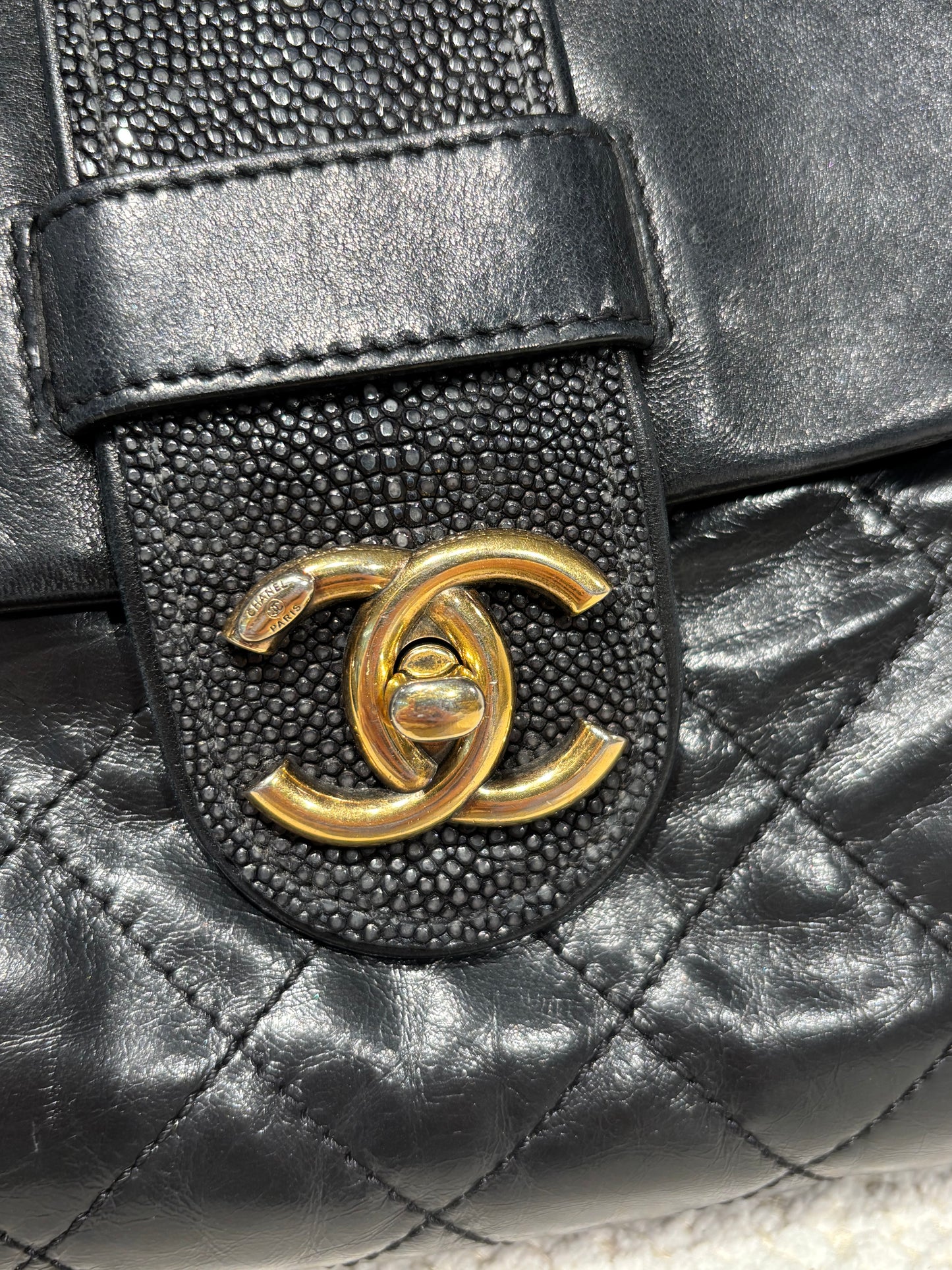 Chanel Stingray Bindi CC Accordion Tote – Black Calfskin & Gold Hardware