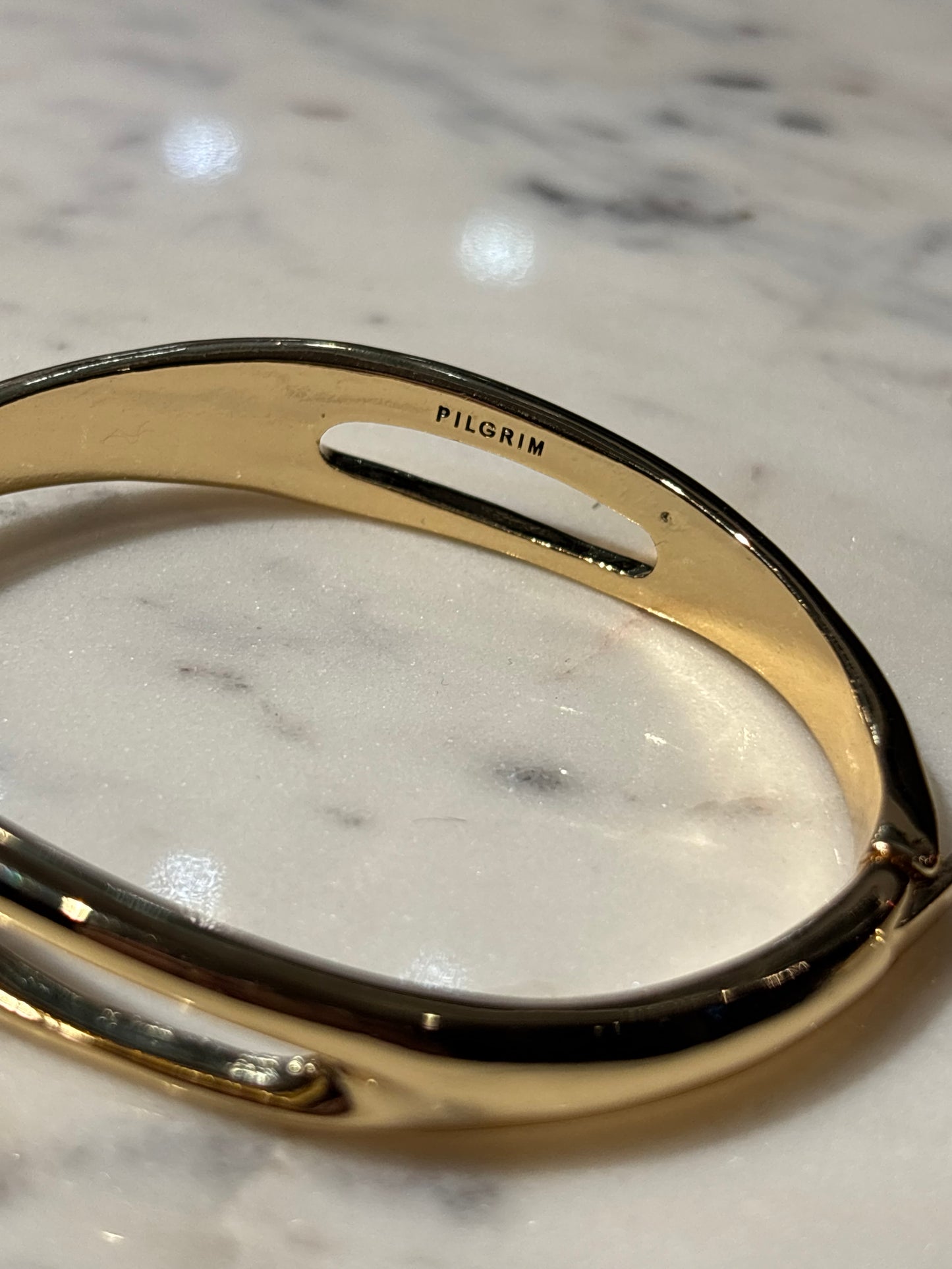 Pilgrim - Bracelet - Gold - Oblong - Medinas Wardrobe