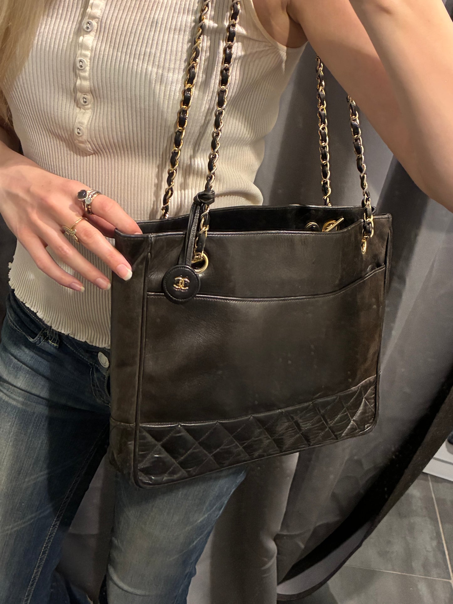 Chanel Vintage Tote - CC Detail - Black Lambskin & 24K Gold Hardware