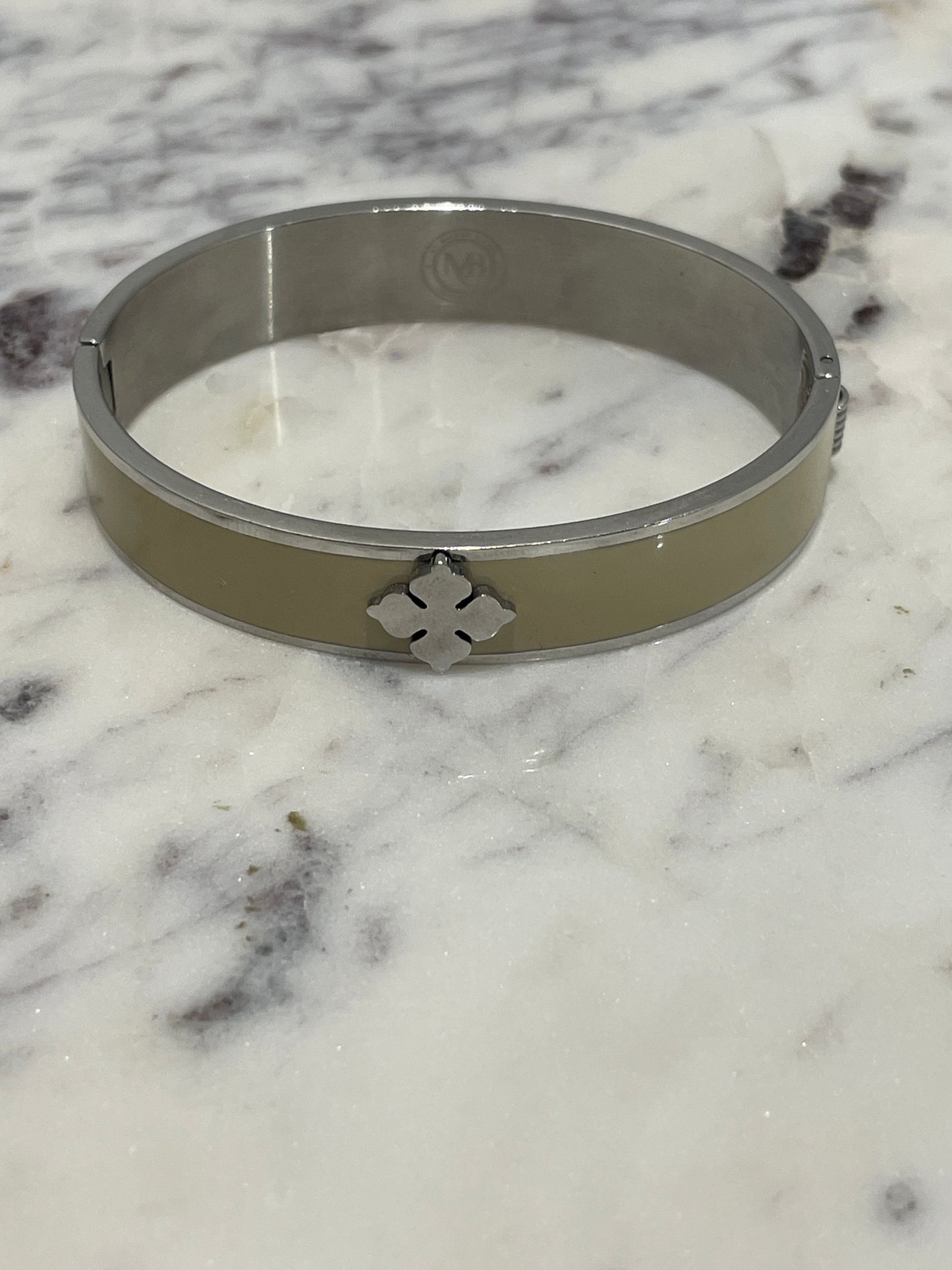 By Malene Birger Enamel Bangle Bracelet – Ecru & Silver