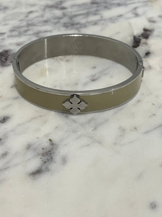 By Malene Birger Enamel Bangle Bracelet – Ecru & Silver