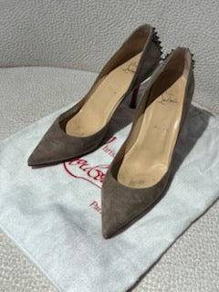 Christian Louboutin Heels – Suede w. studs & Red Soles - EU 40,5