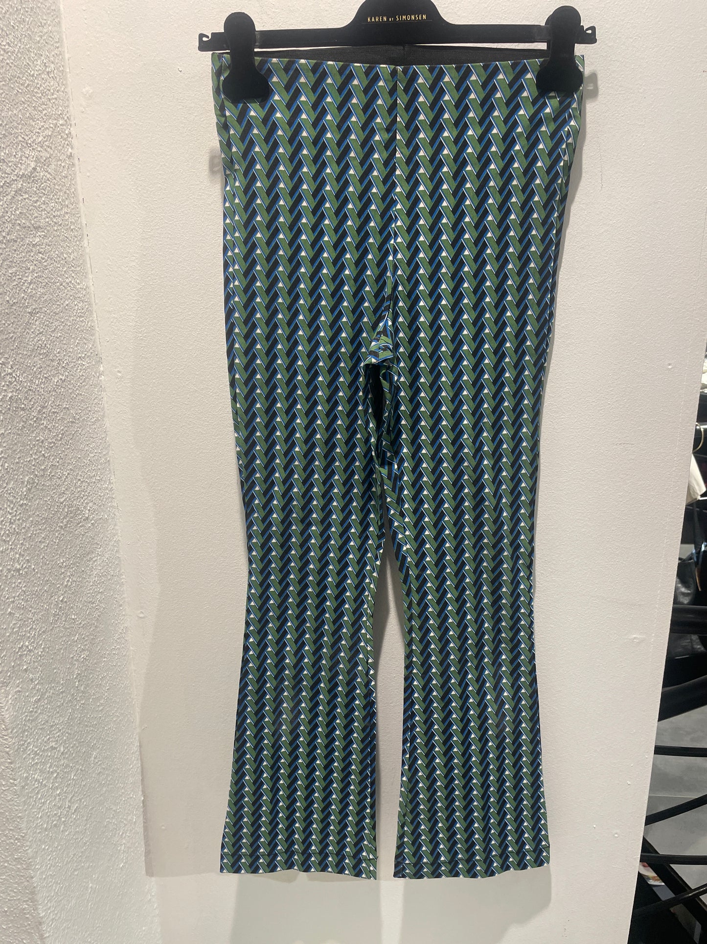 Zara - Stretchy Green "V" Pants - S - Medinas Wardrobe