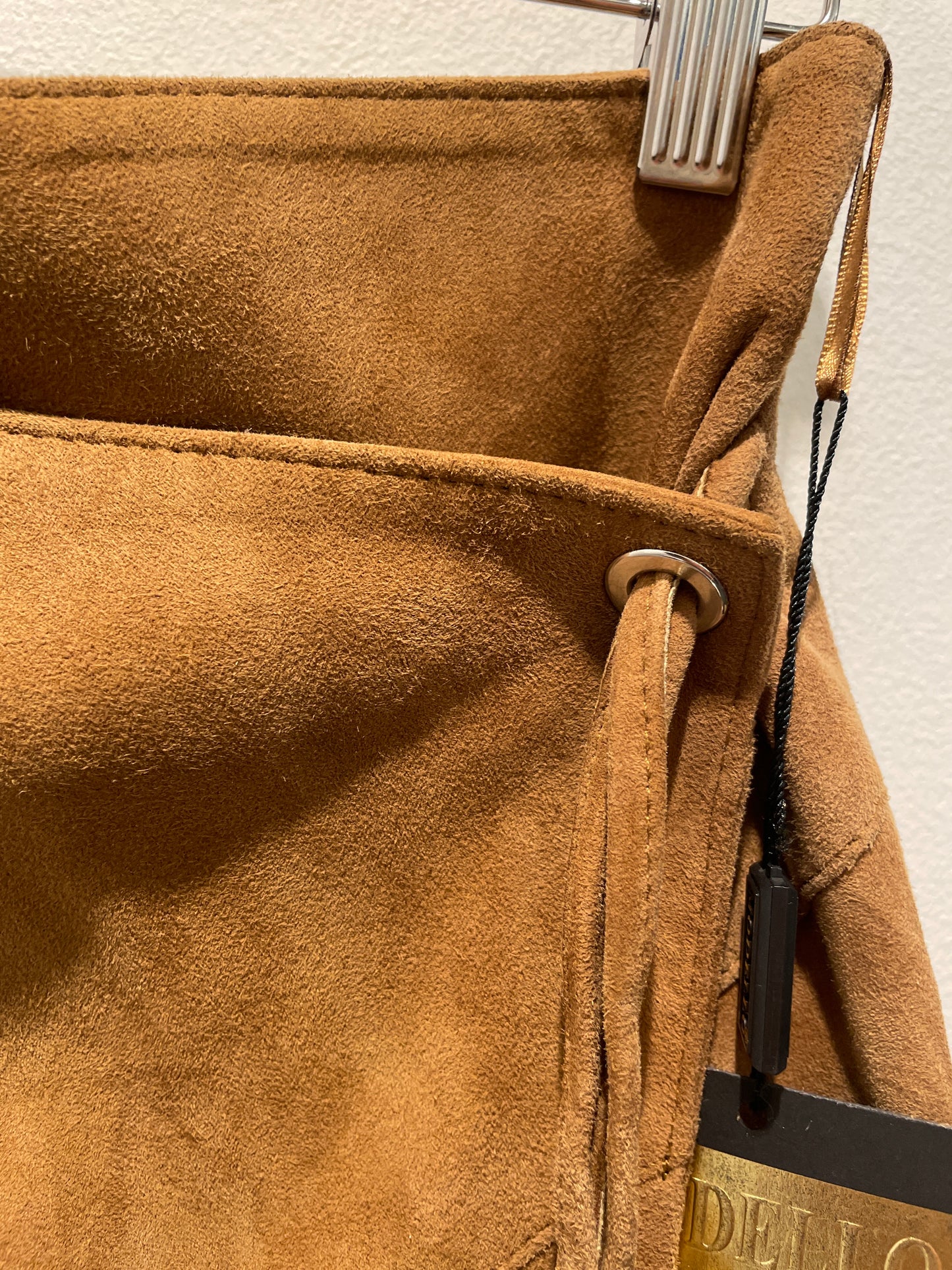 Brand New Camel Suede Laser-Cut Wrap Mini Skirt - EU40