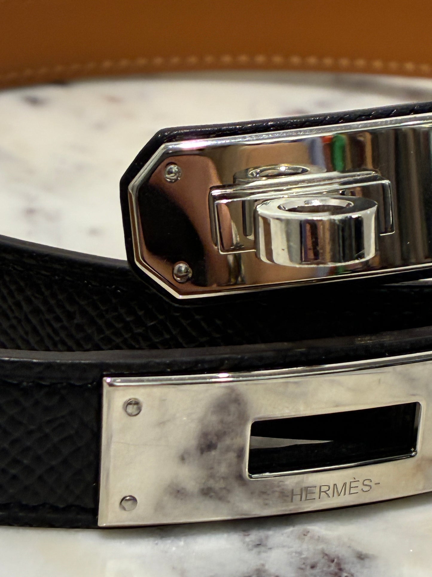 Hermès Kelly 18 Belt – Black Epsom Leather & Palladium Hardware - Medina’s Wardrobe