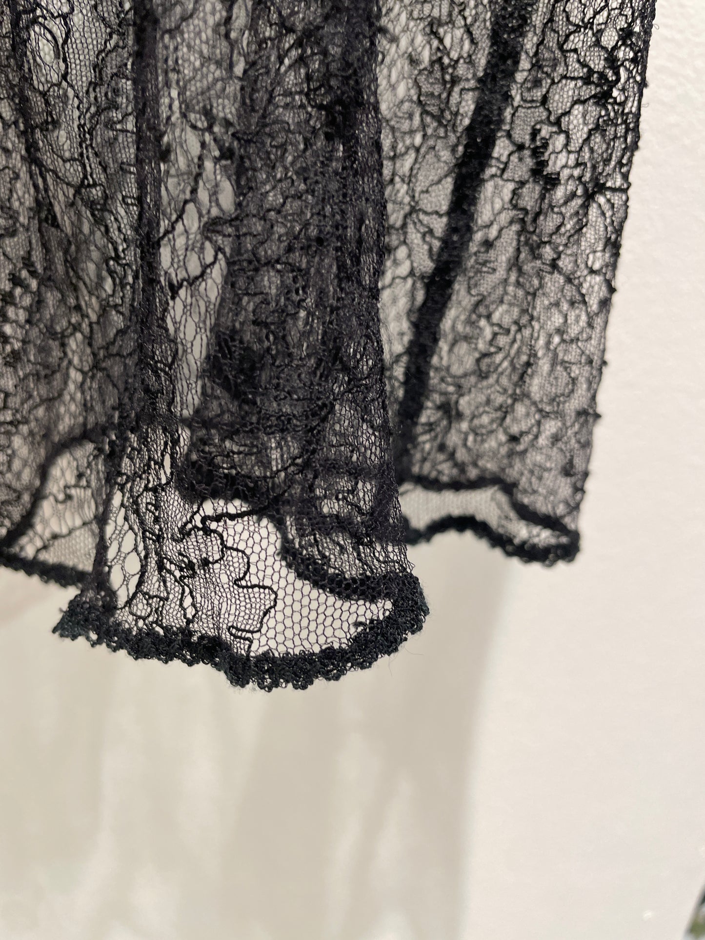 Chanel Top – Lace with Camelia – EU38