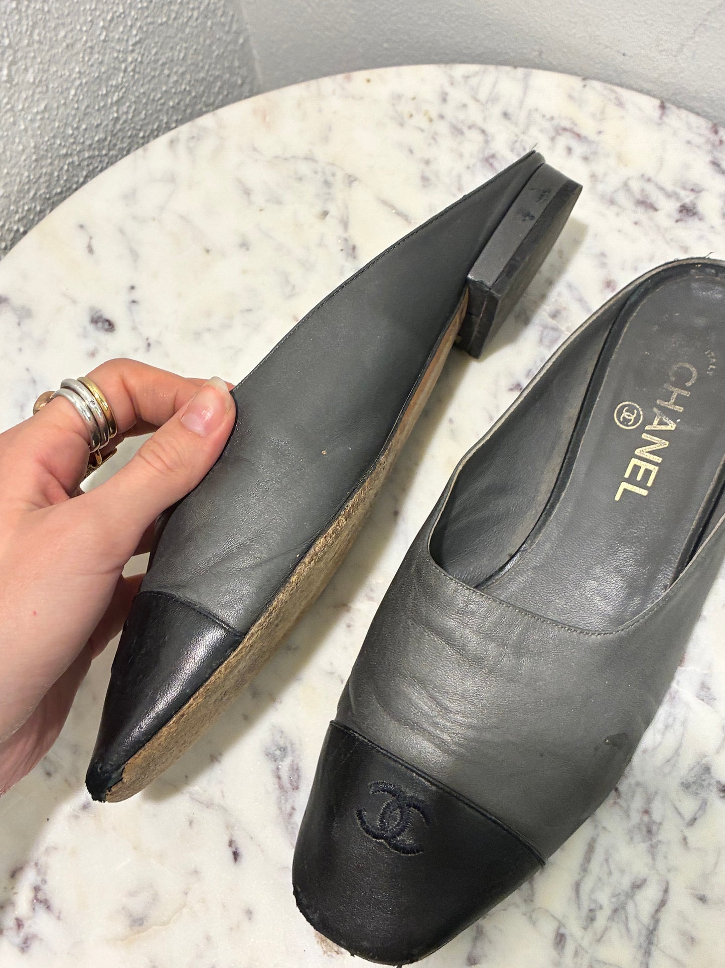 Chanel Mules – EU 39,5 C - Medinas Wardrobe