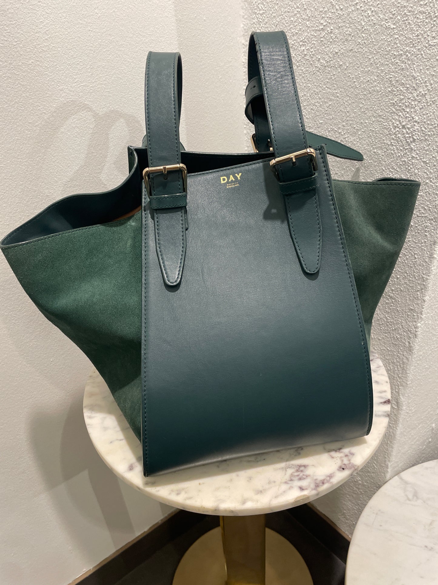 DAY Suede Winged Tote Bag. - 32/40 x 25 x 25 cm Tote - Deep Green