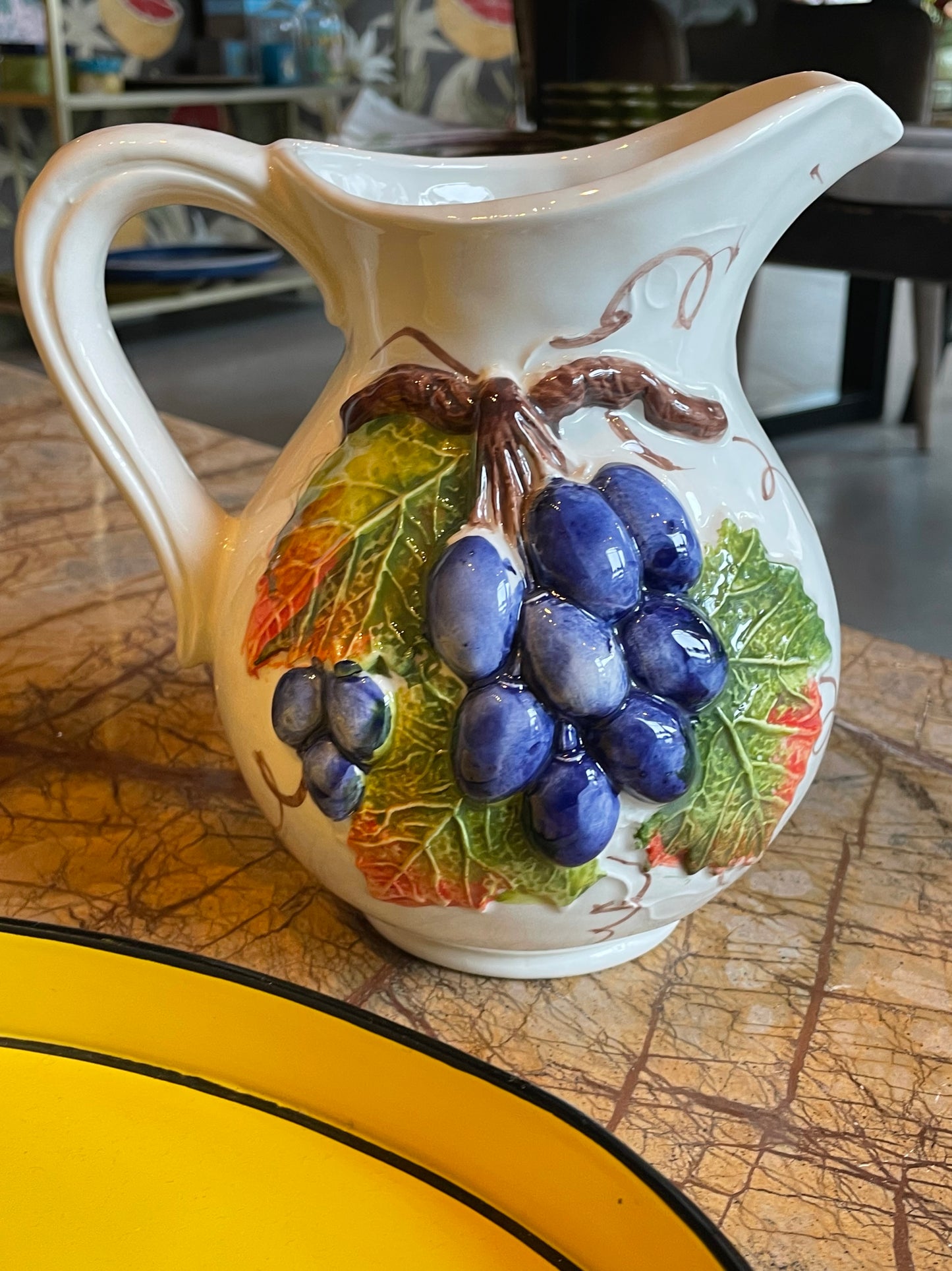Kande med lilla druer - Italiensk porcelæn