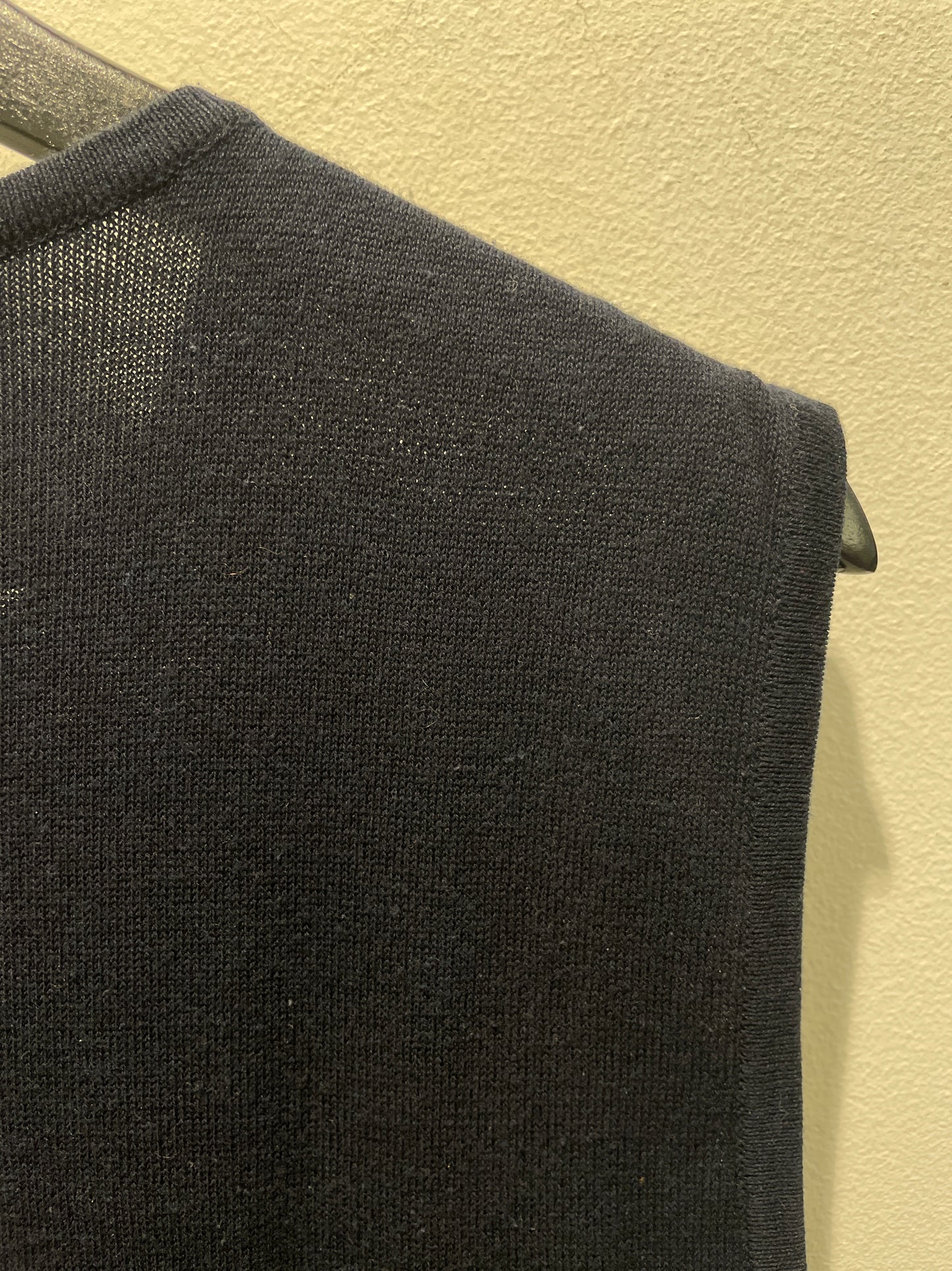 MAX&Co. — Navy Sleeveless Midi Dress in Faux-Leather and Knit - M