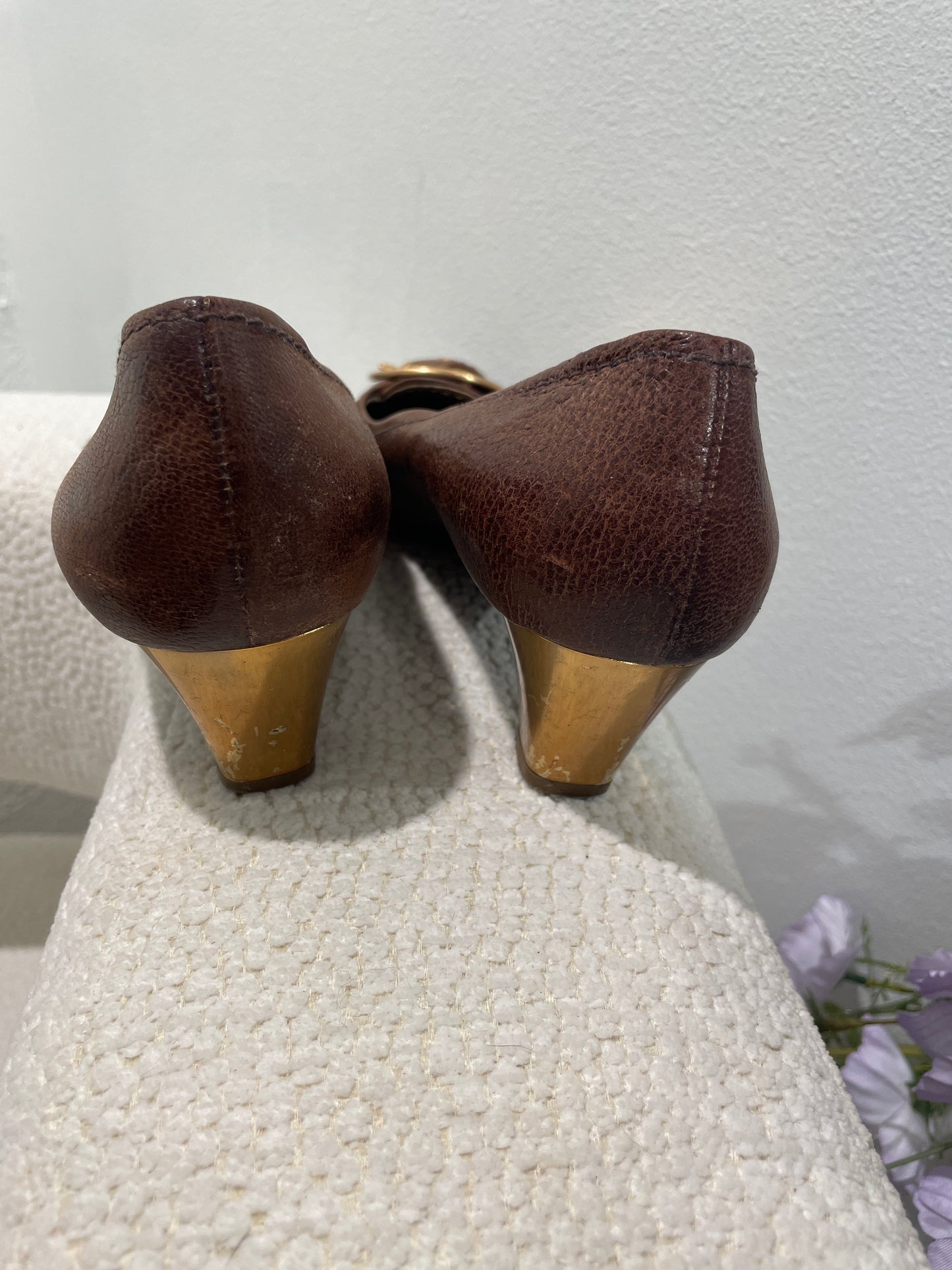 Prada Pumps - cognac w. gold heel - 38