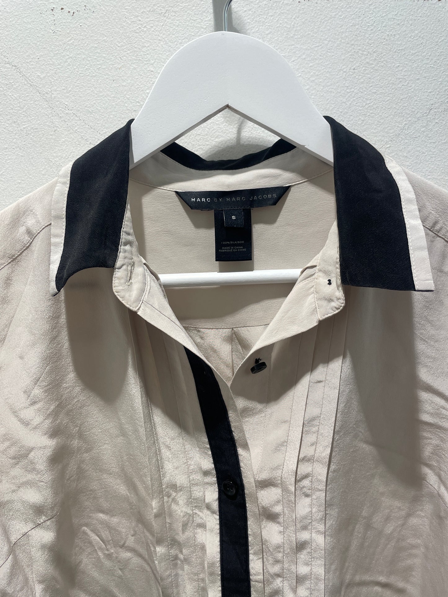 Marc by Marc Jacobs Silk Tuxedo-Style Blouse – Size S