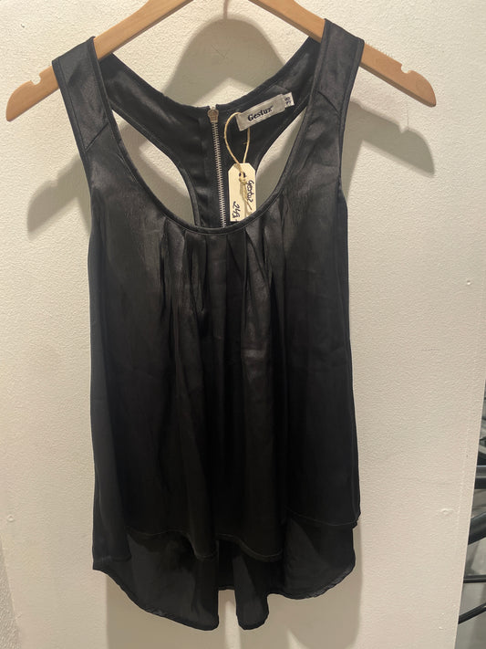 Gestuz Silk Top with Racerback – Black - S