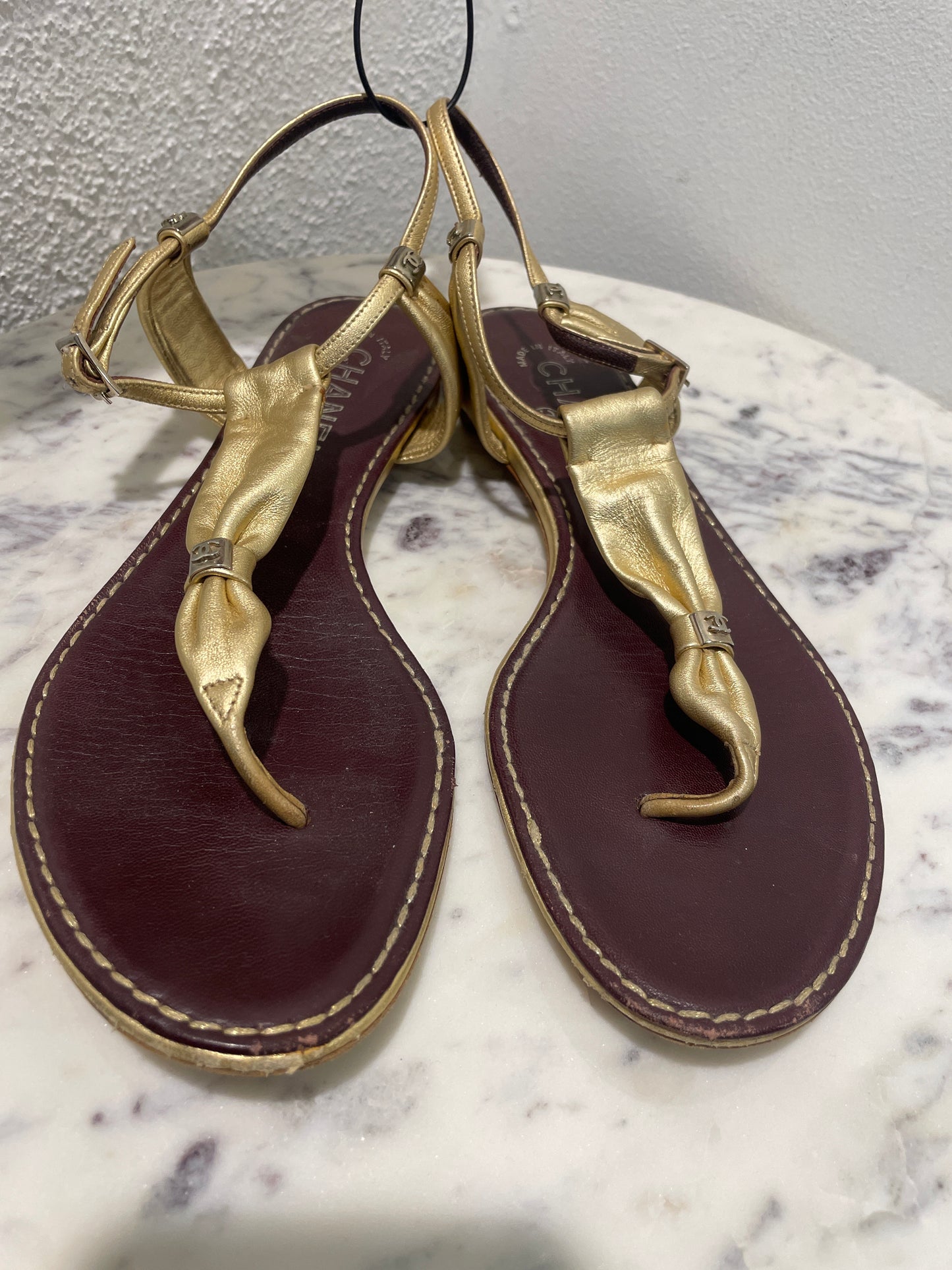 Chanel Metallic Gold Leather CC Sandals – 38