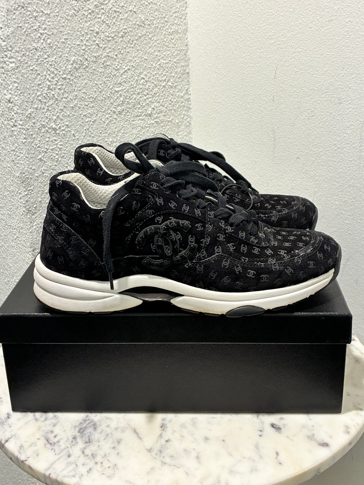 Chanel Sneakers - EU 40