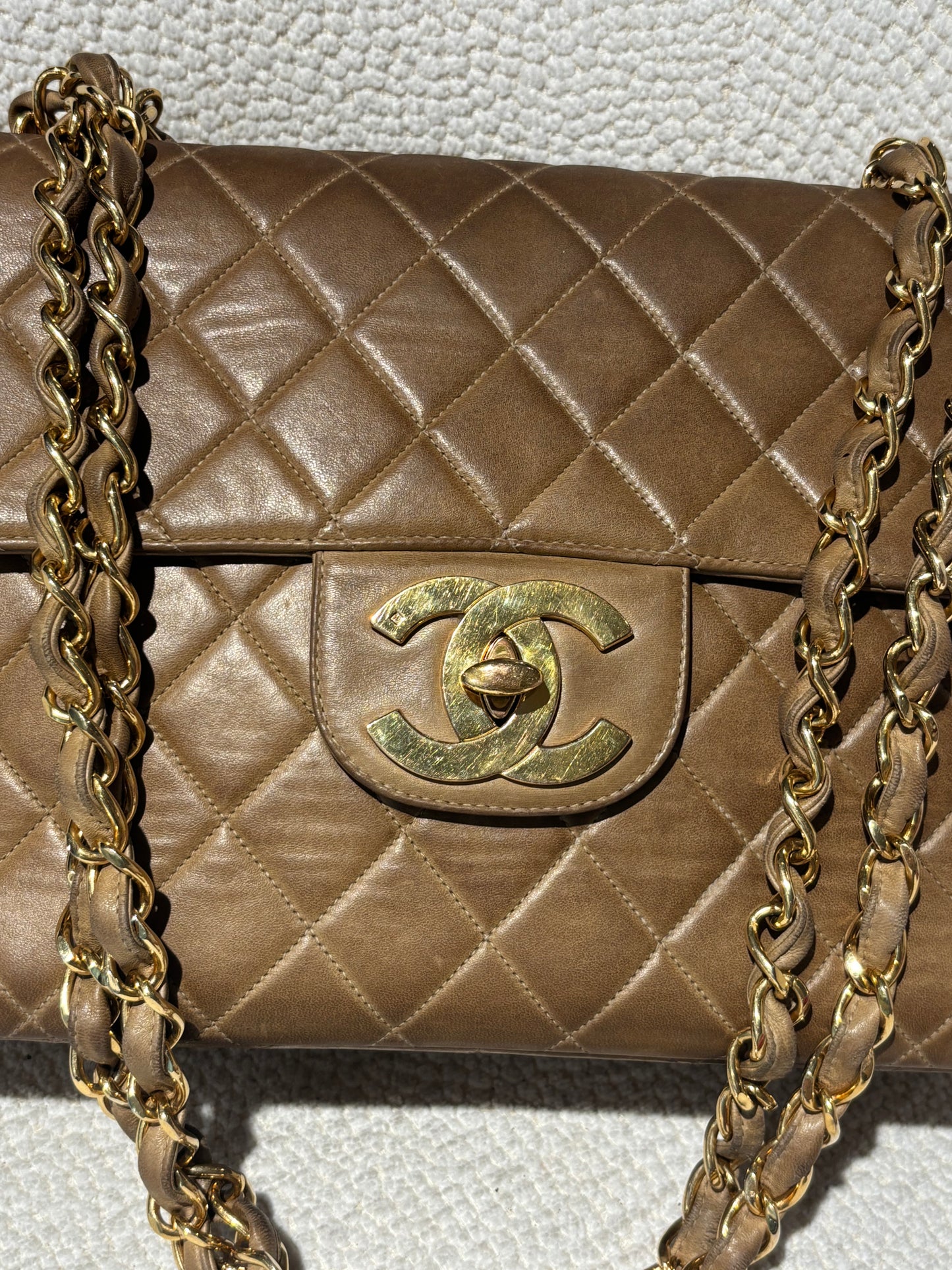 Chanel Vintage XL Classic Flap Bag – Camel Lambskin & 24K Gold Hardware