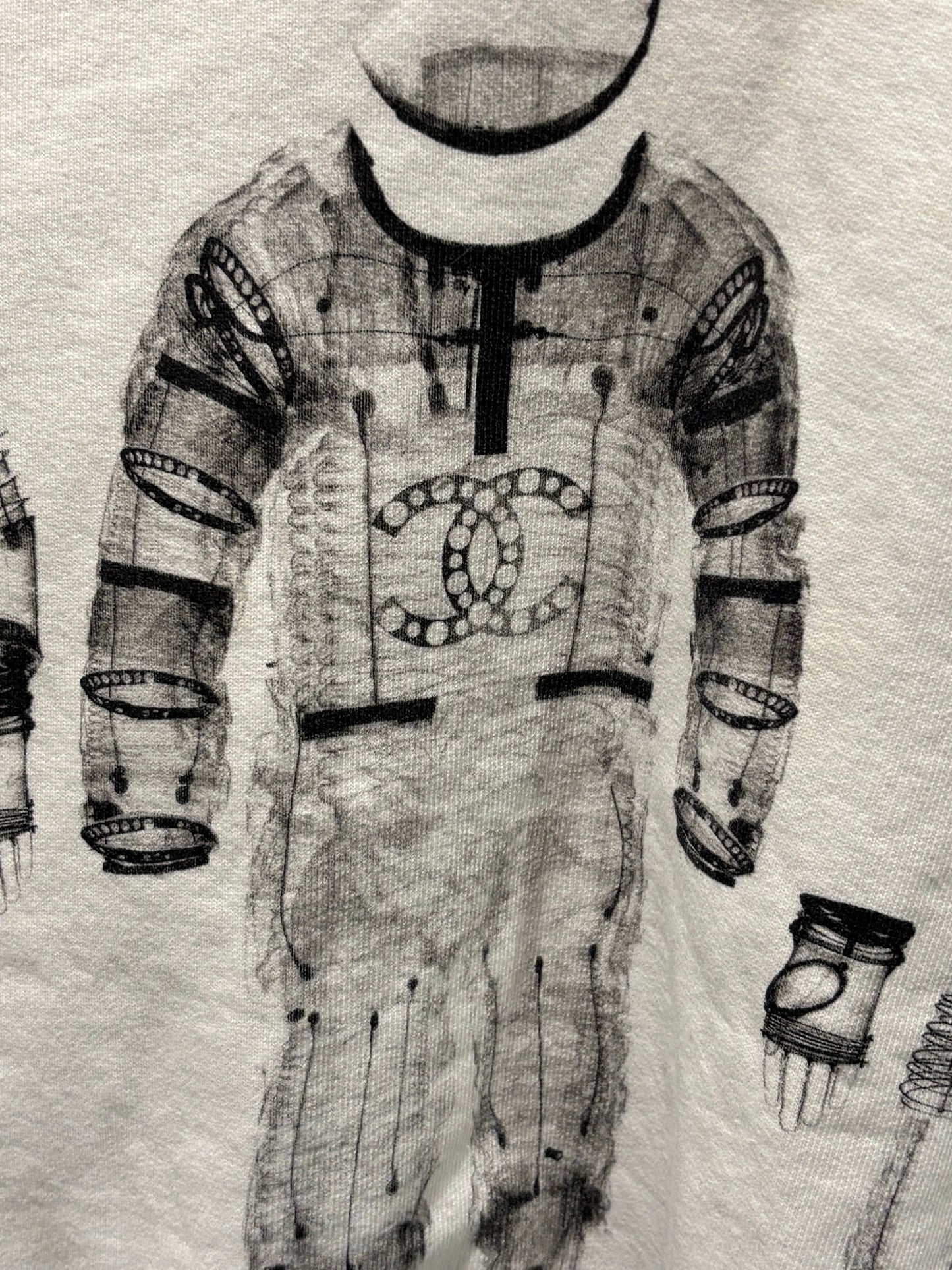 Chanel - Astronaut Sweatshirt - Medinas Wardrobe - EU44 (S-L)