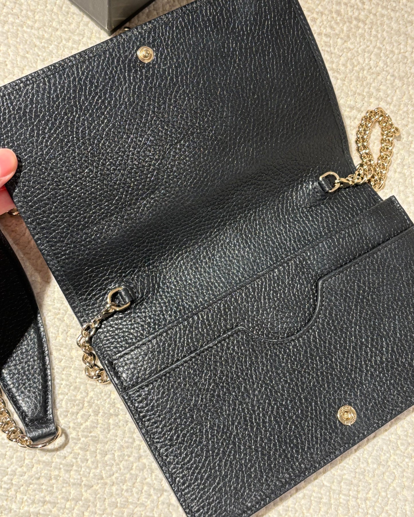 Gucci Wallet On Chain - Black Grained Leatheri, Embossed Logo & Gold Hardware