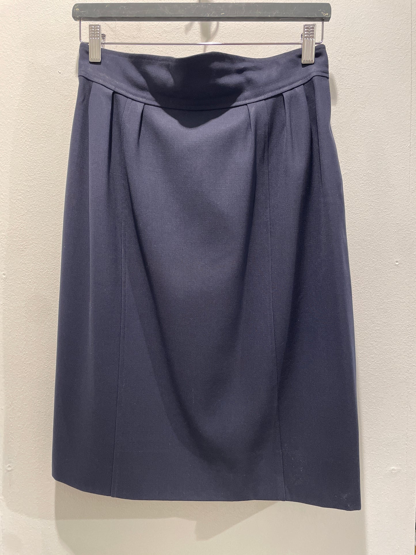 Chanel Skirt – classic navy – M