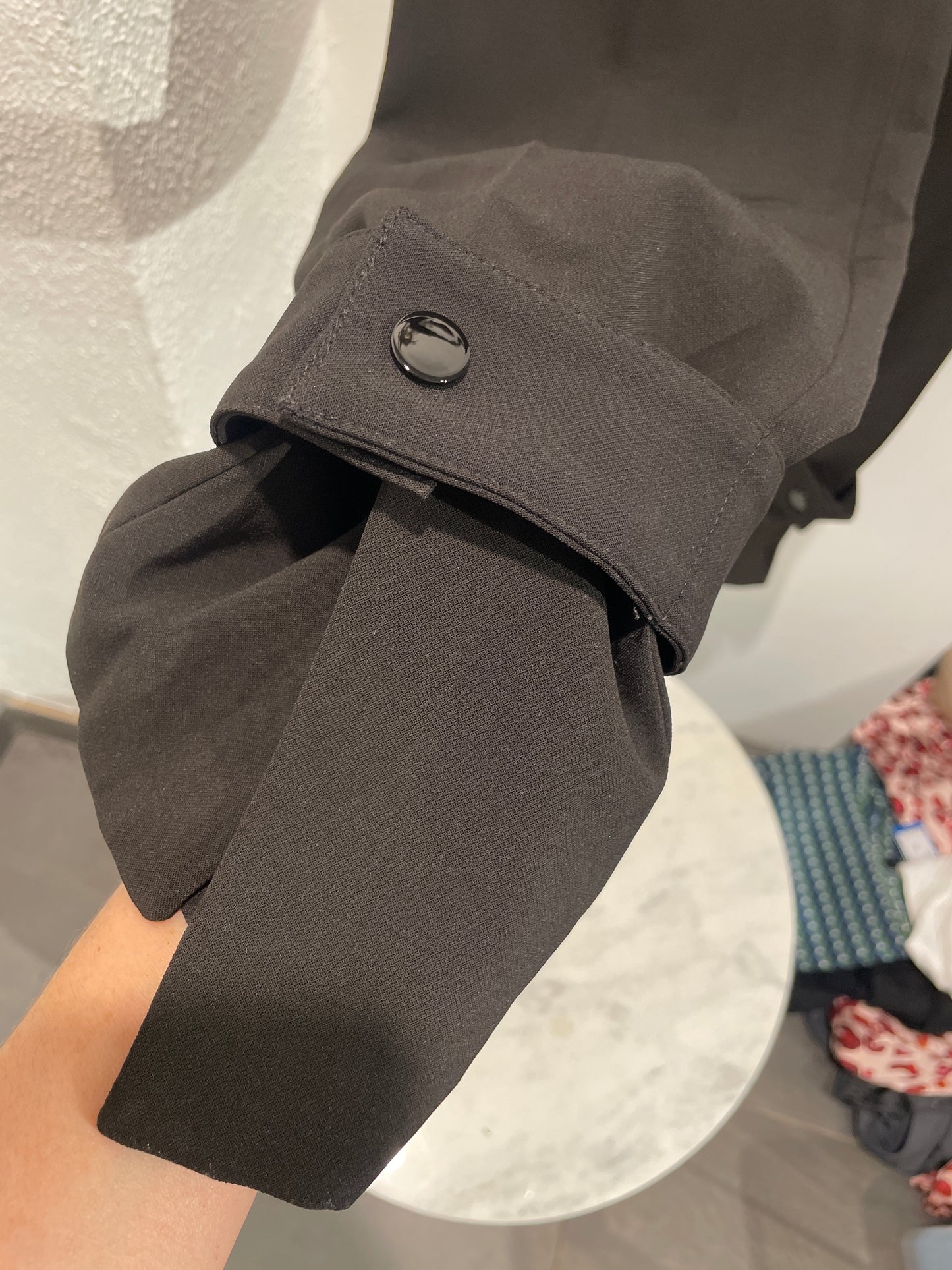 H&M - Pants - Black w. bottomed legs - EU36 - Medinas Wardrobe