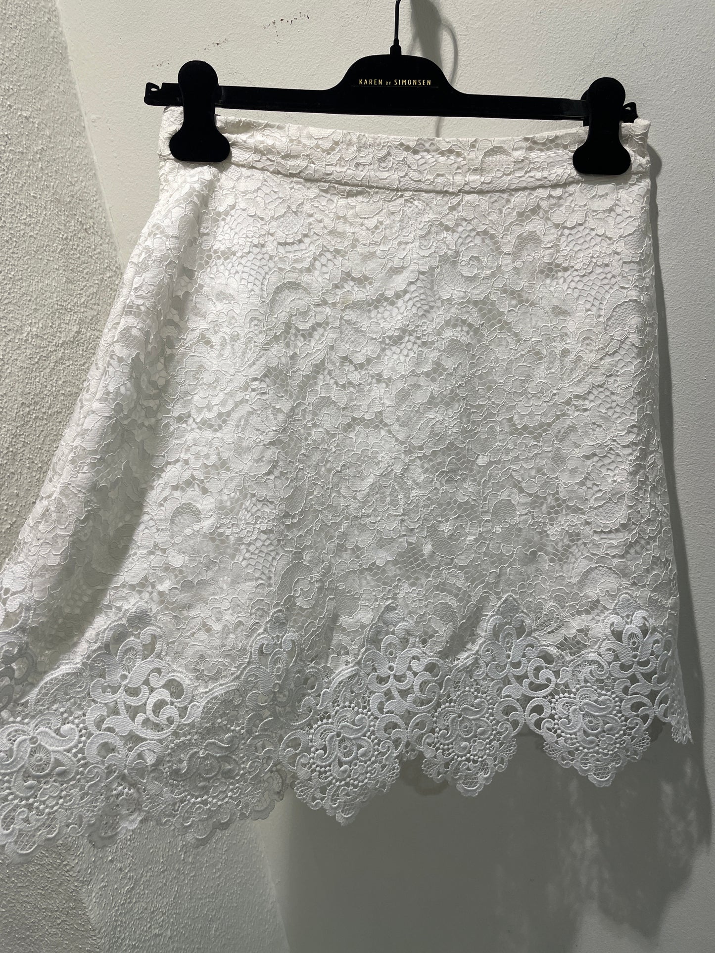 Sandro - skirt with beautiful laces - S