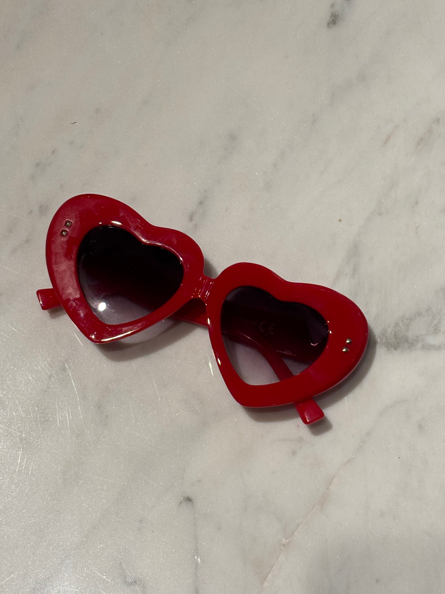 Sunglasses - Heartshaped - Red - Medinas Wardrobe